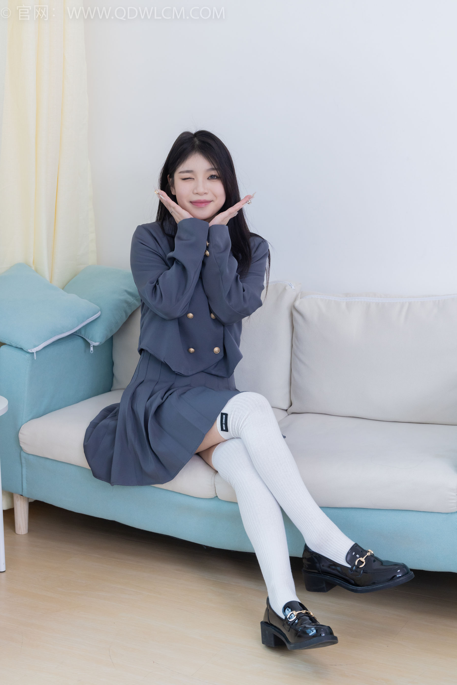 物恋传媒 No.2218 闪闪 - 黑夜是平静的/(180P)