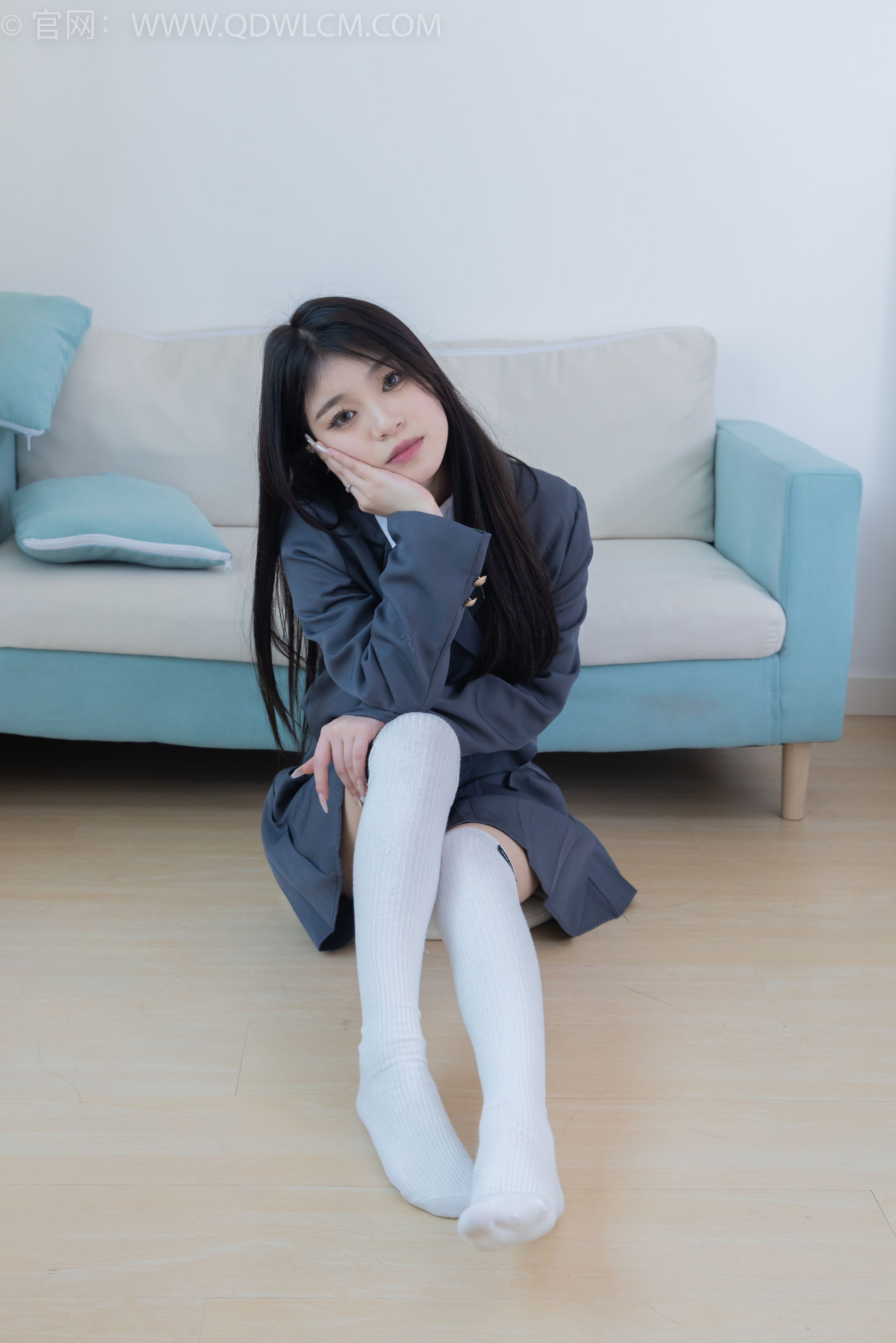 物恋传媒 No.2218 闪闪 - 黑夜是平静的/(180P)