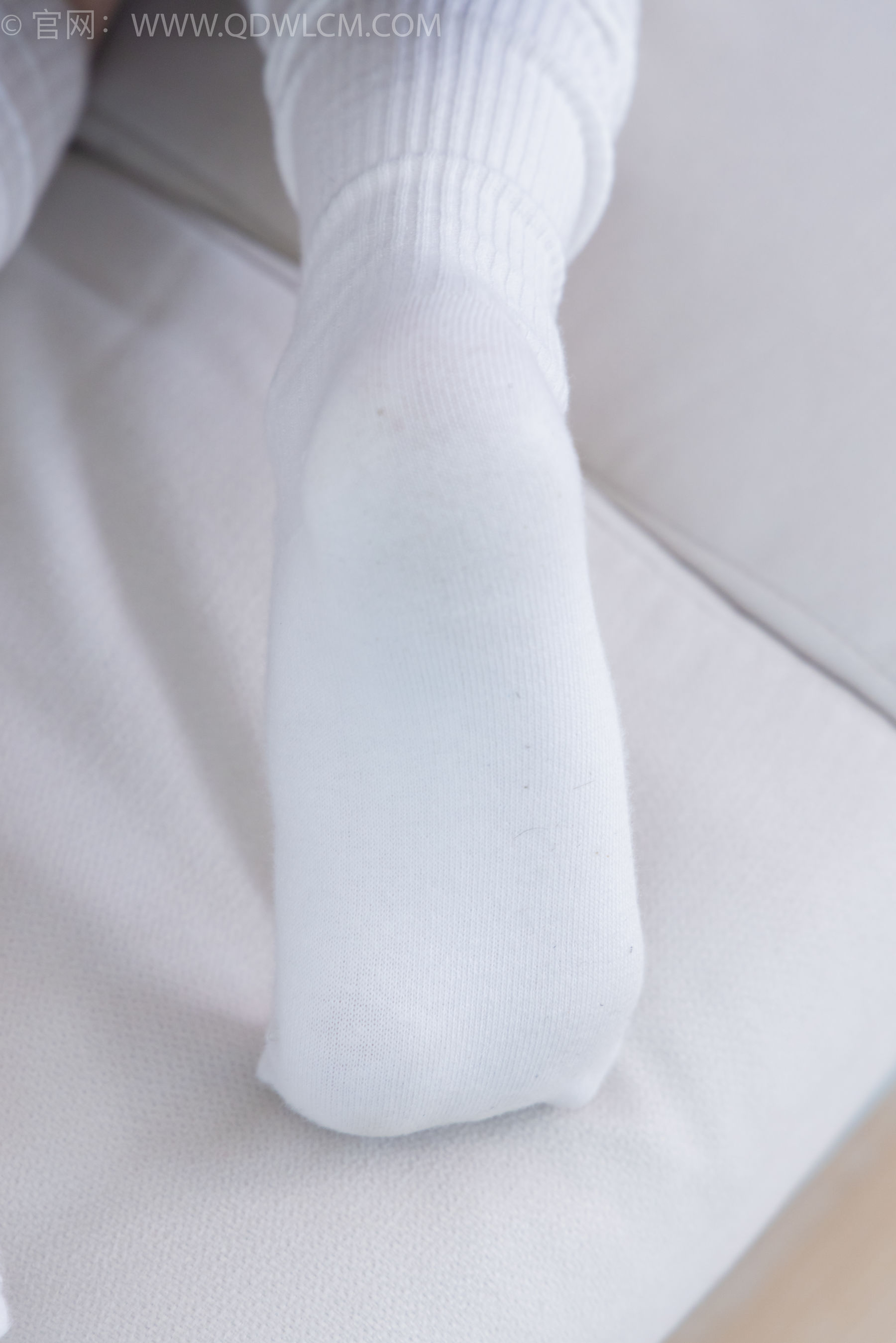 物恋传媒 No.2218 闪闪 - 黑夜是平静的/(180P)