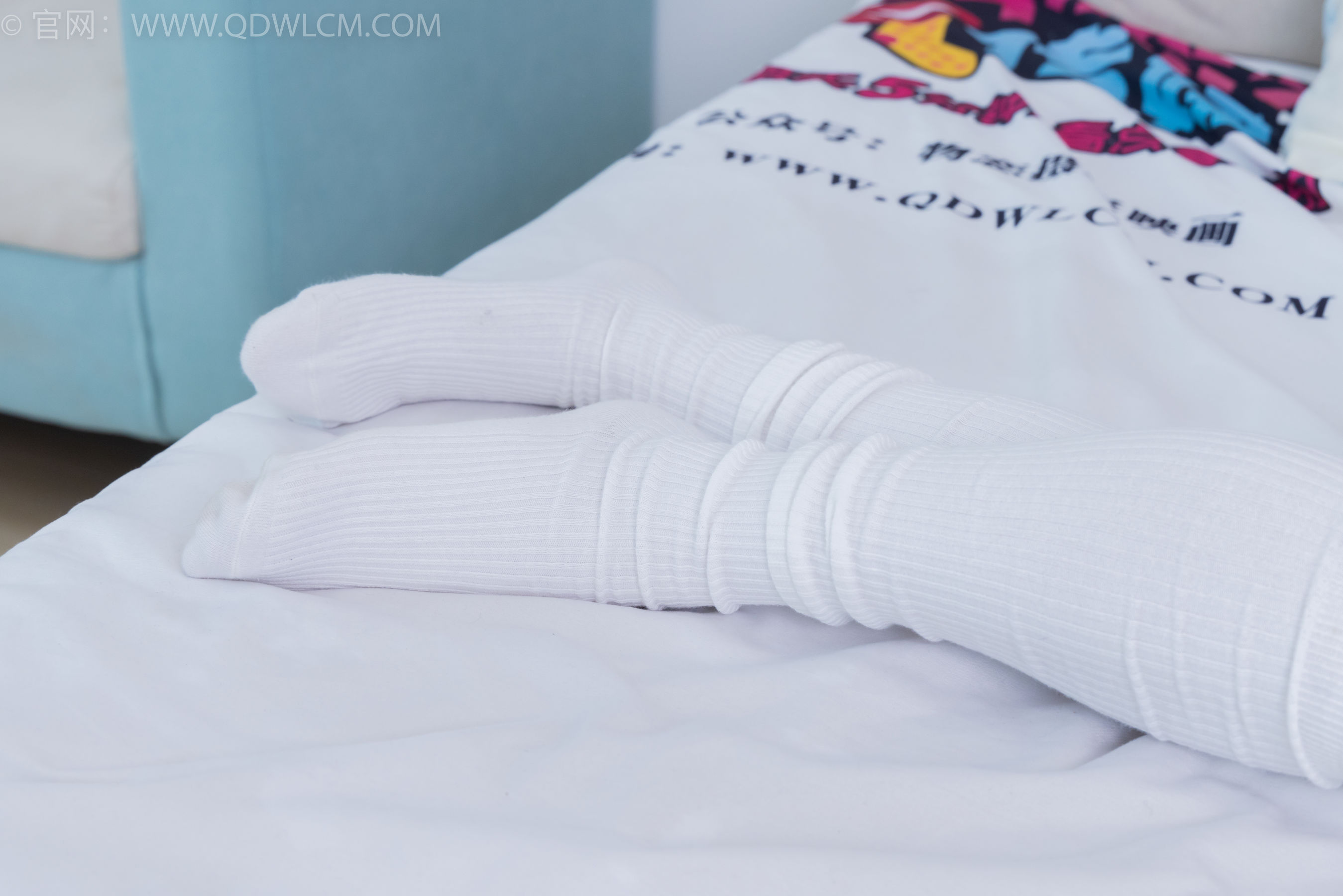 物恋传媒 No.2218 闪闪 - 黑夜是平静的/(180P)