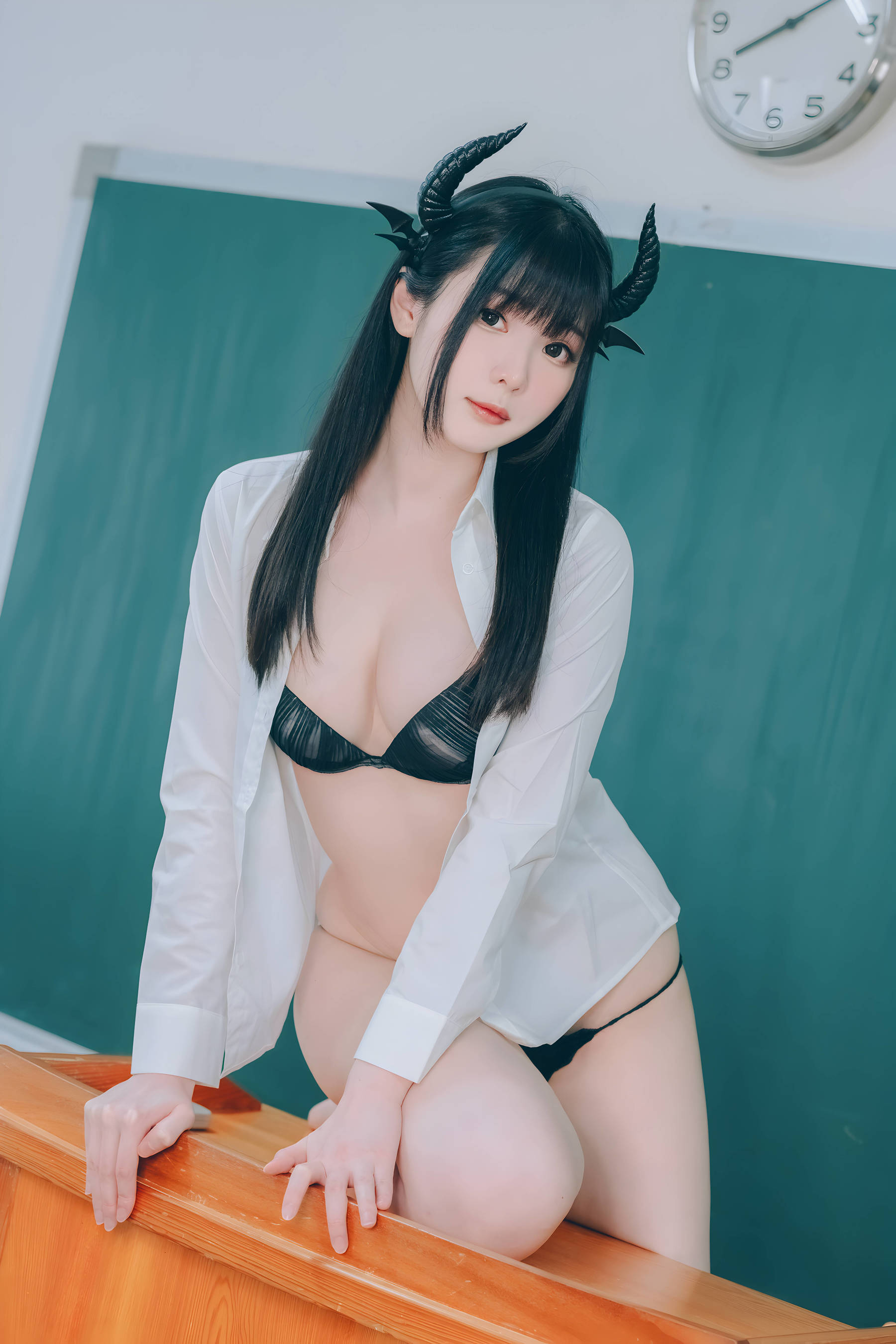 微博妹纸霜月shimo - 隣のサキュバス霜月さん vol.01/(123P)