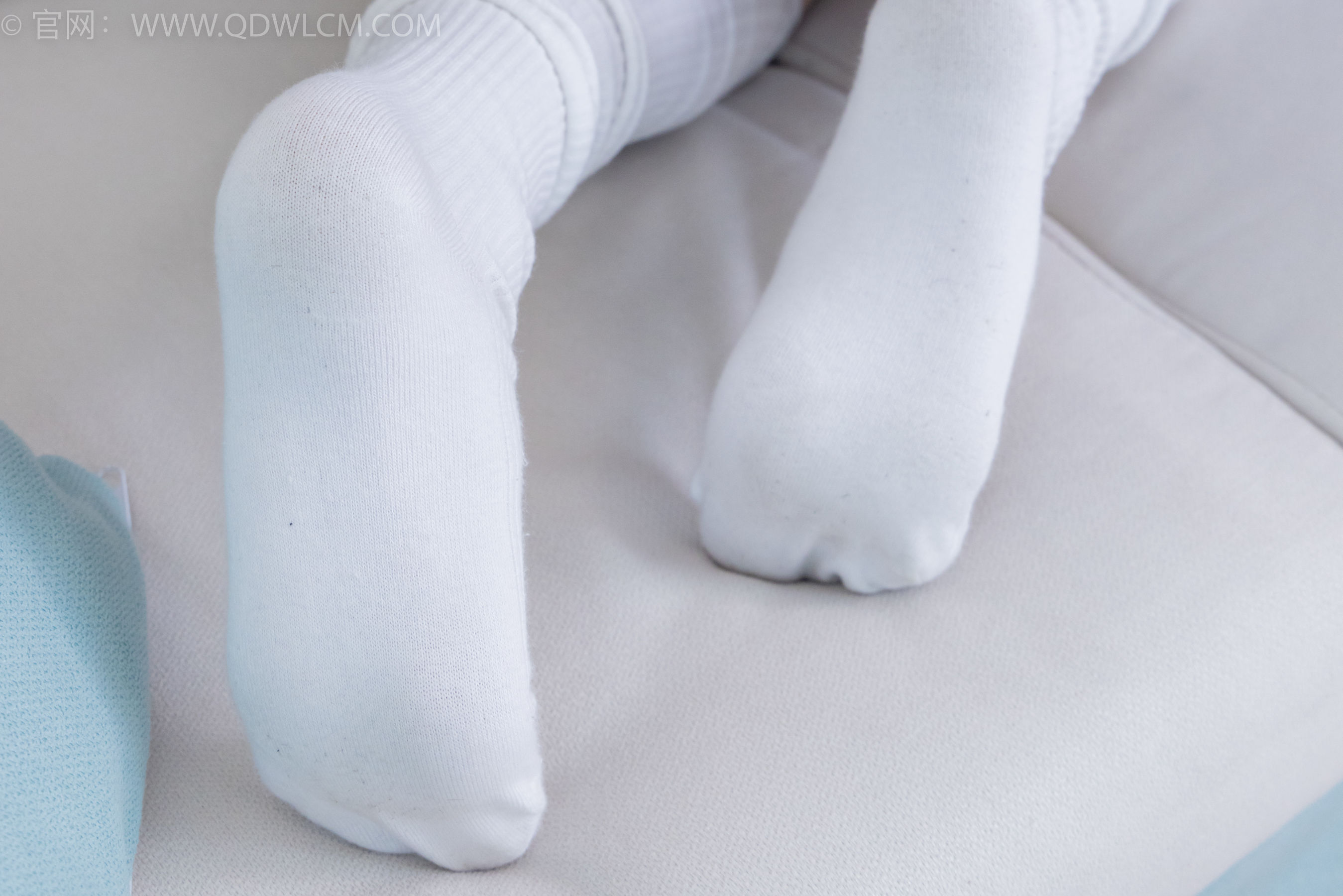 物恋传媒 No.2218 闪闪 - 黑夜是平静的/(180P)