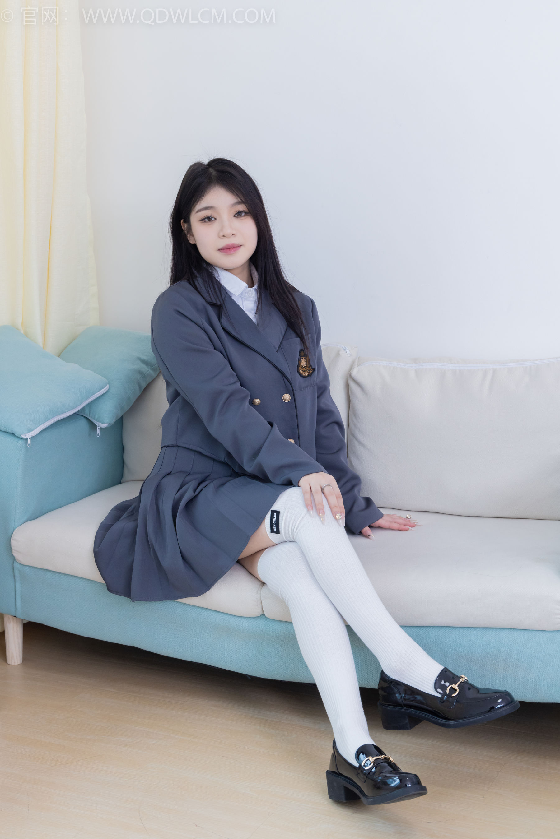 物恋传媒 No.2218 闪闪 - 黑夜是平静的/(180P)