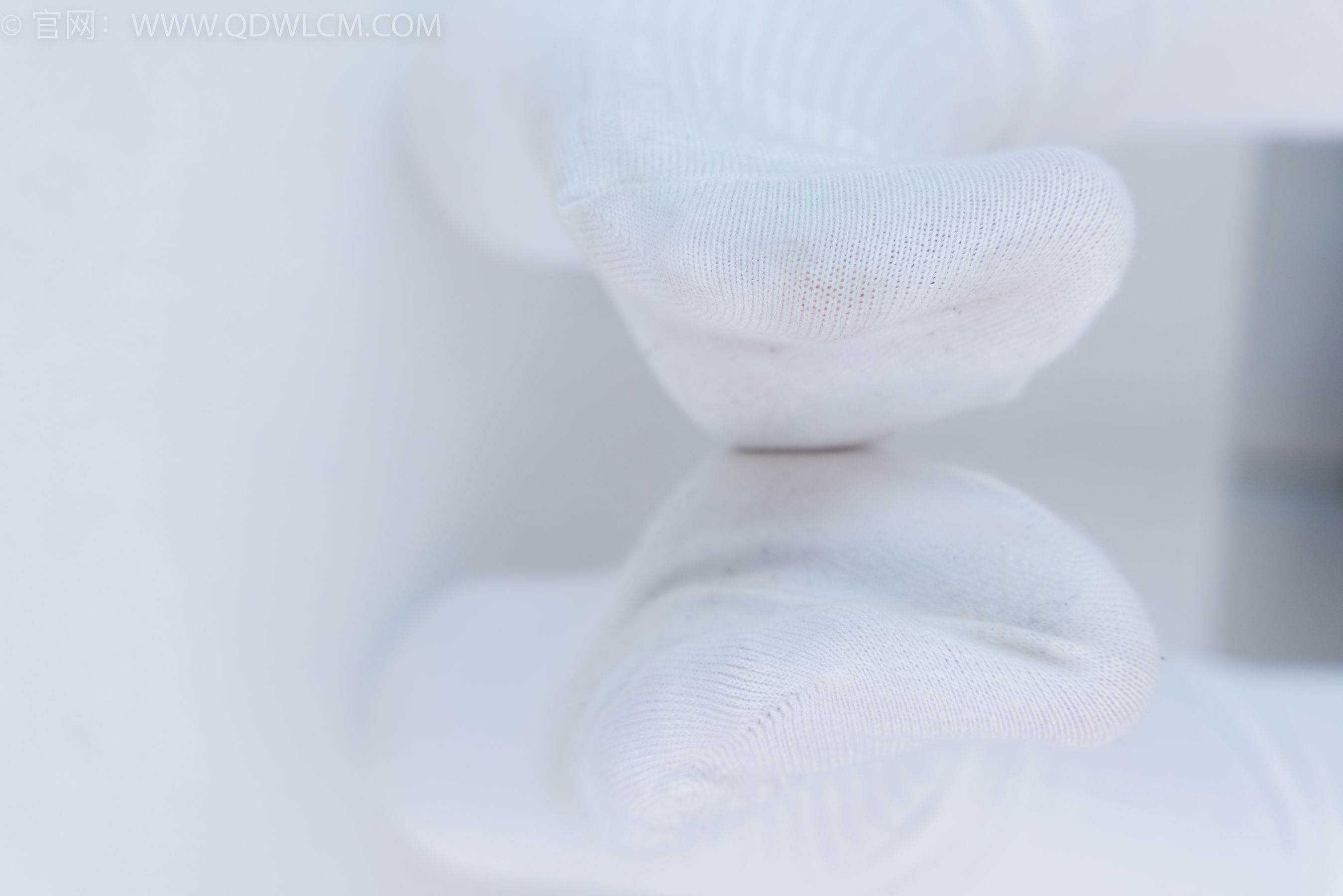 物恋传媒 No.2218 闪闪 - 黑夜是平静的/(180P)