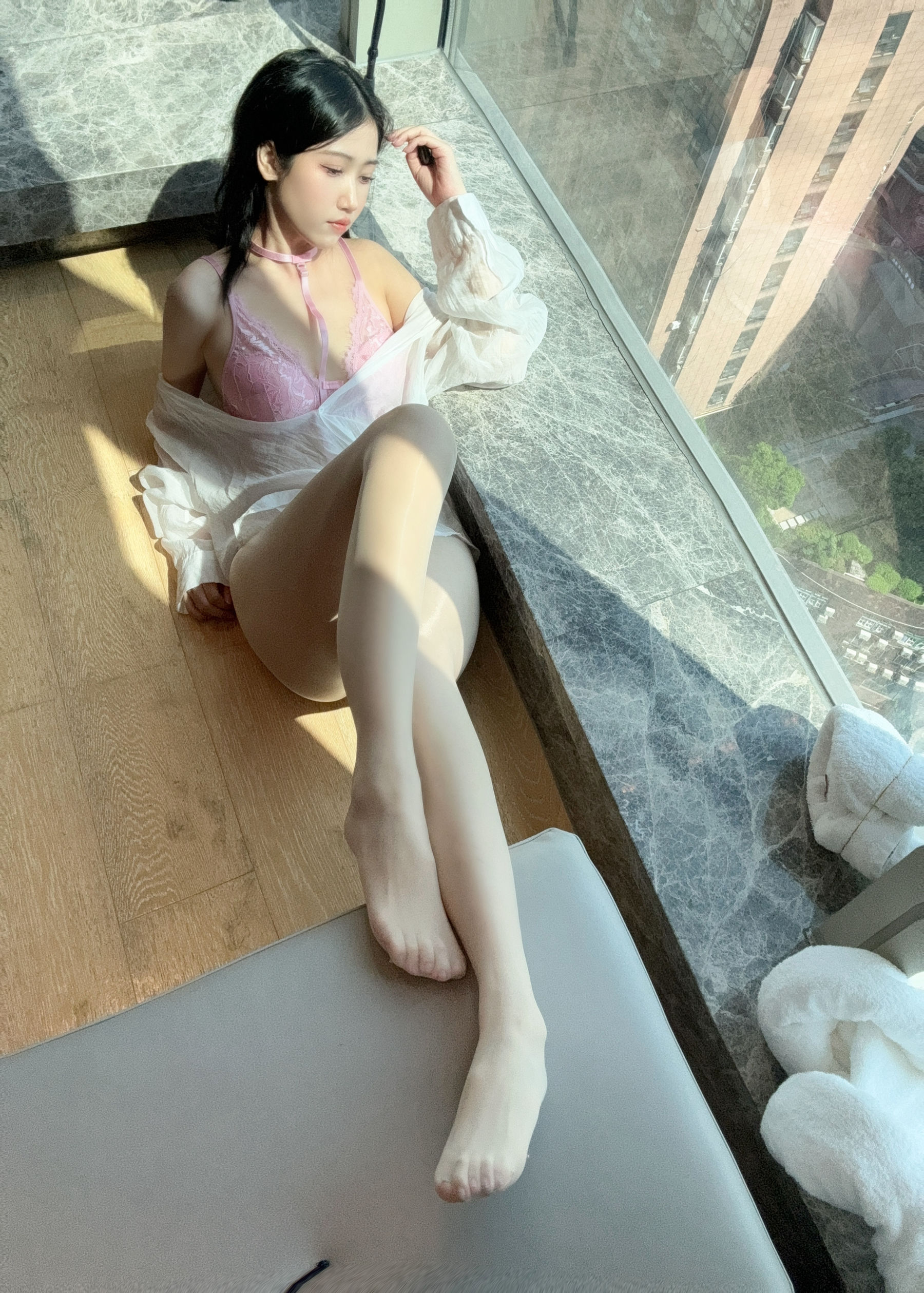微博人气Coser不呆猫 - 粉色衬衣女友/(66P)