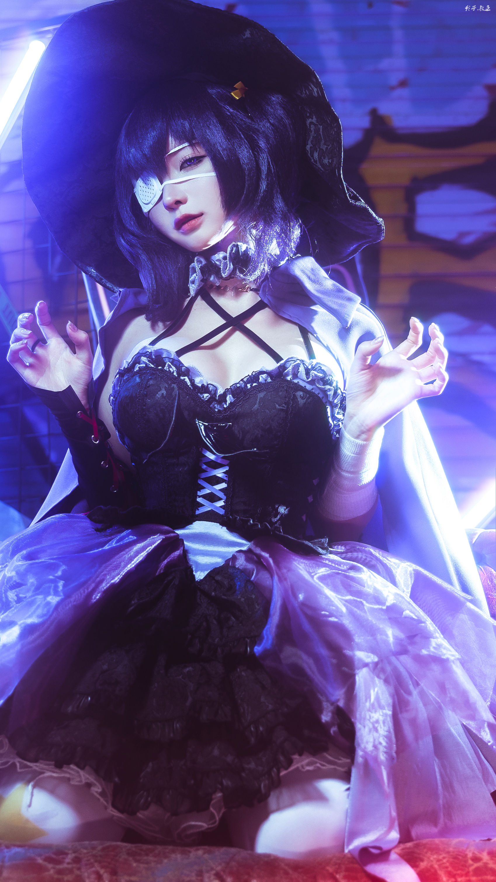 动漫博主蠢沫沫 - 教主的六花/(24P)