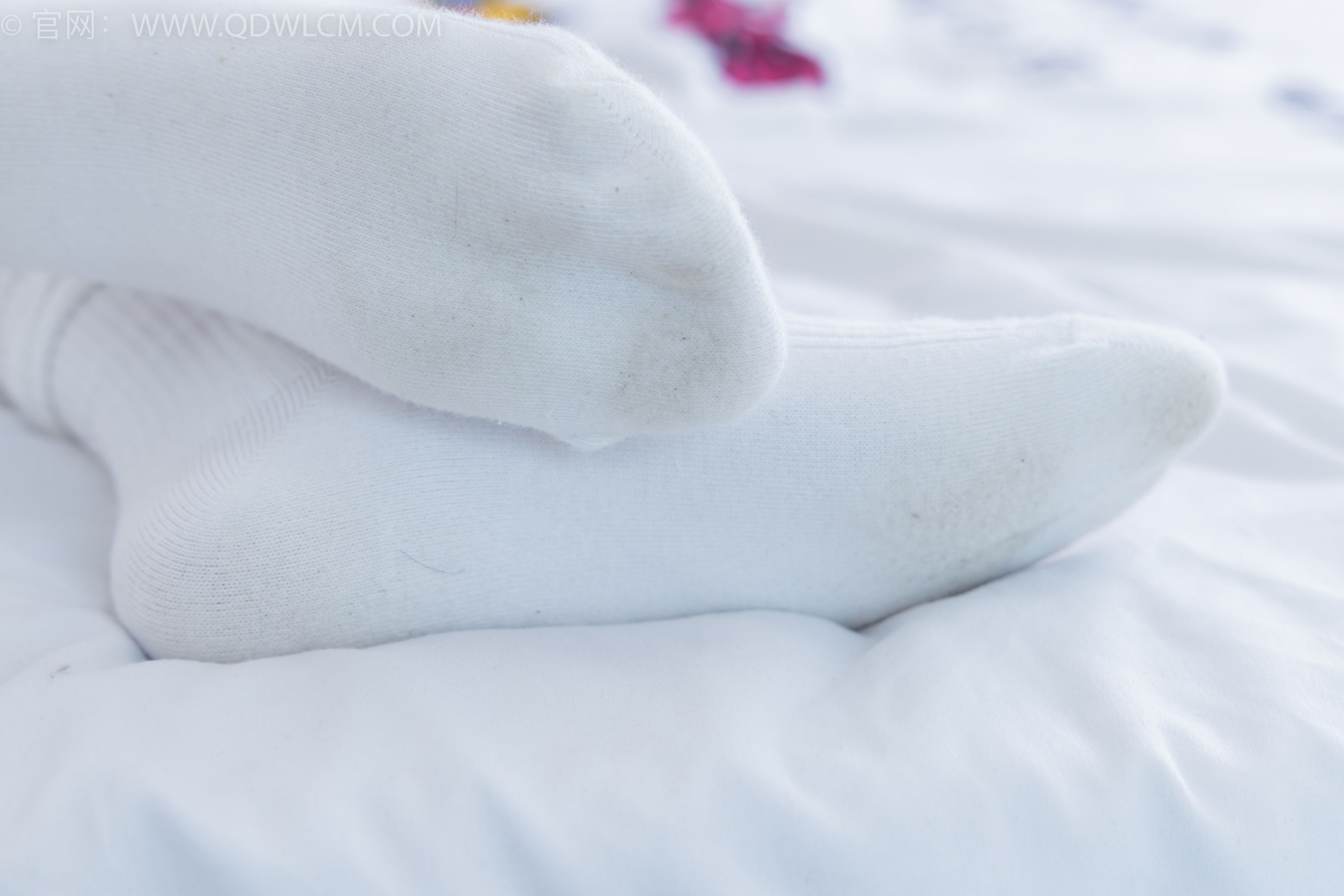 物恋传媒 No.2218 闪闪 - 黑夜是平静的/(180P)