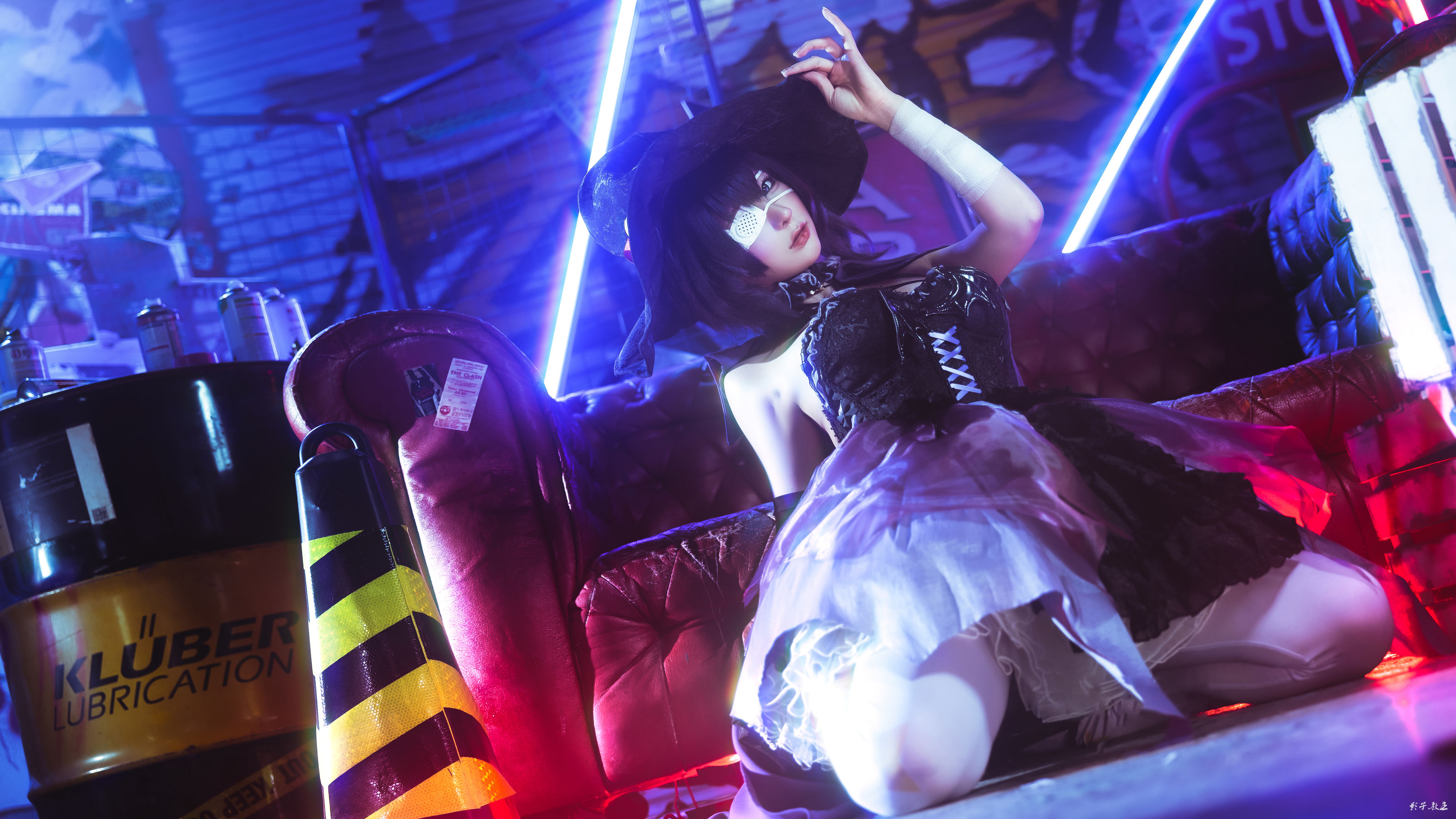 动漫博主蠢沫沫 - 教主的六花/(24P)