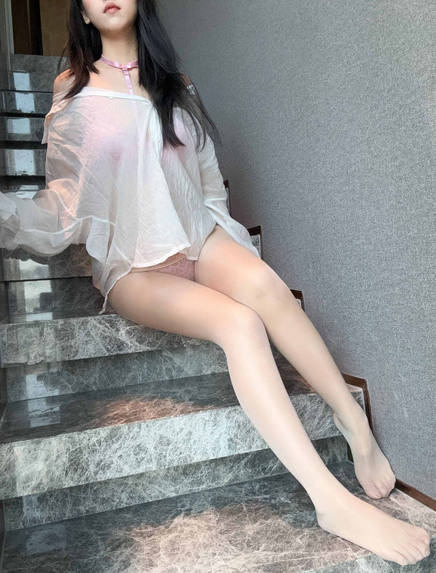 微博人气Coser不呆猫 - 粉色衬衣女友/(66P)