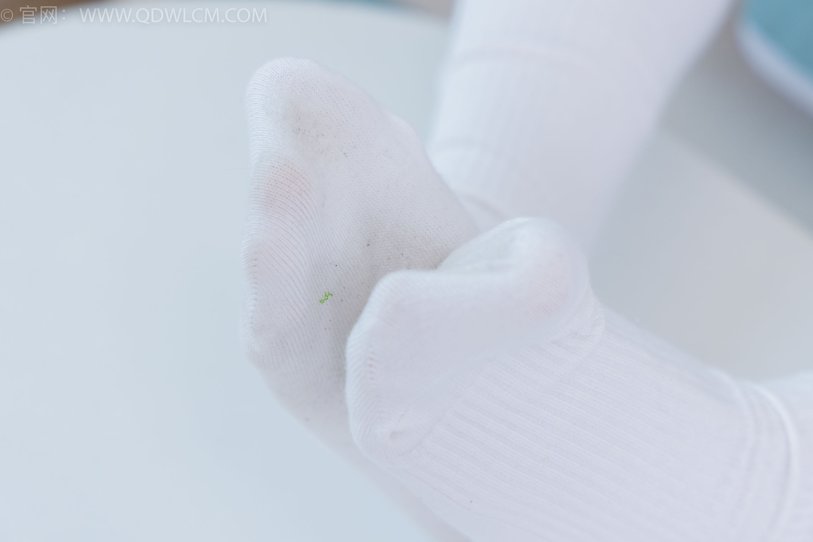 物恋传媒 No.2218 闪闪 - 黑夜是平静的/(180P)