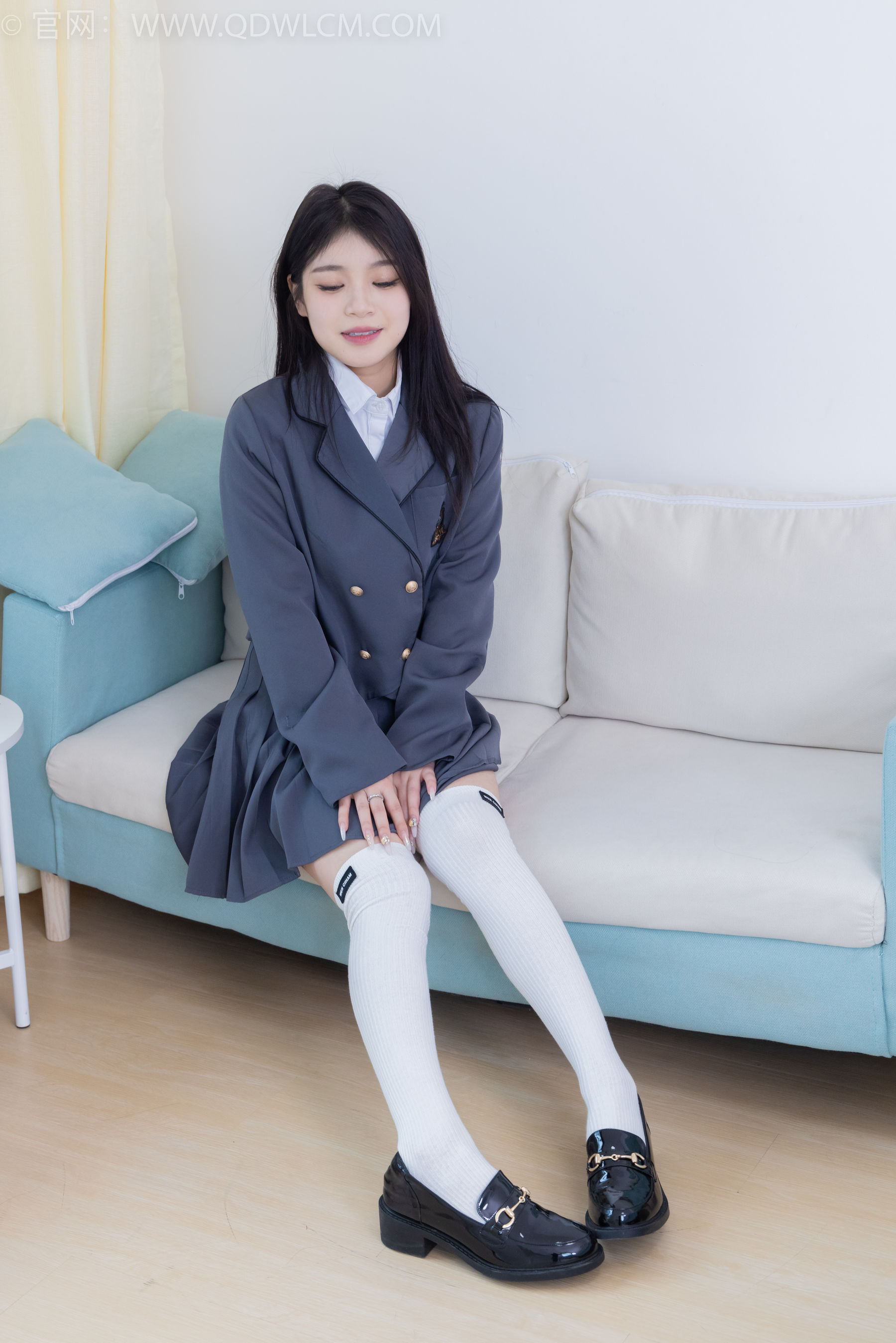 物恋传媒 No.2218 闪闪 - 黑夜是平静的/(180P)