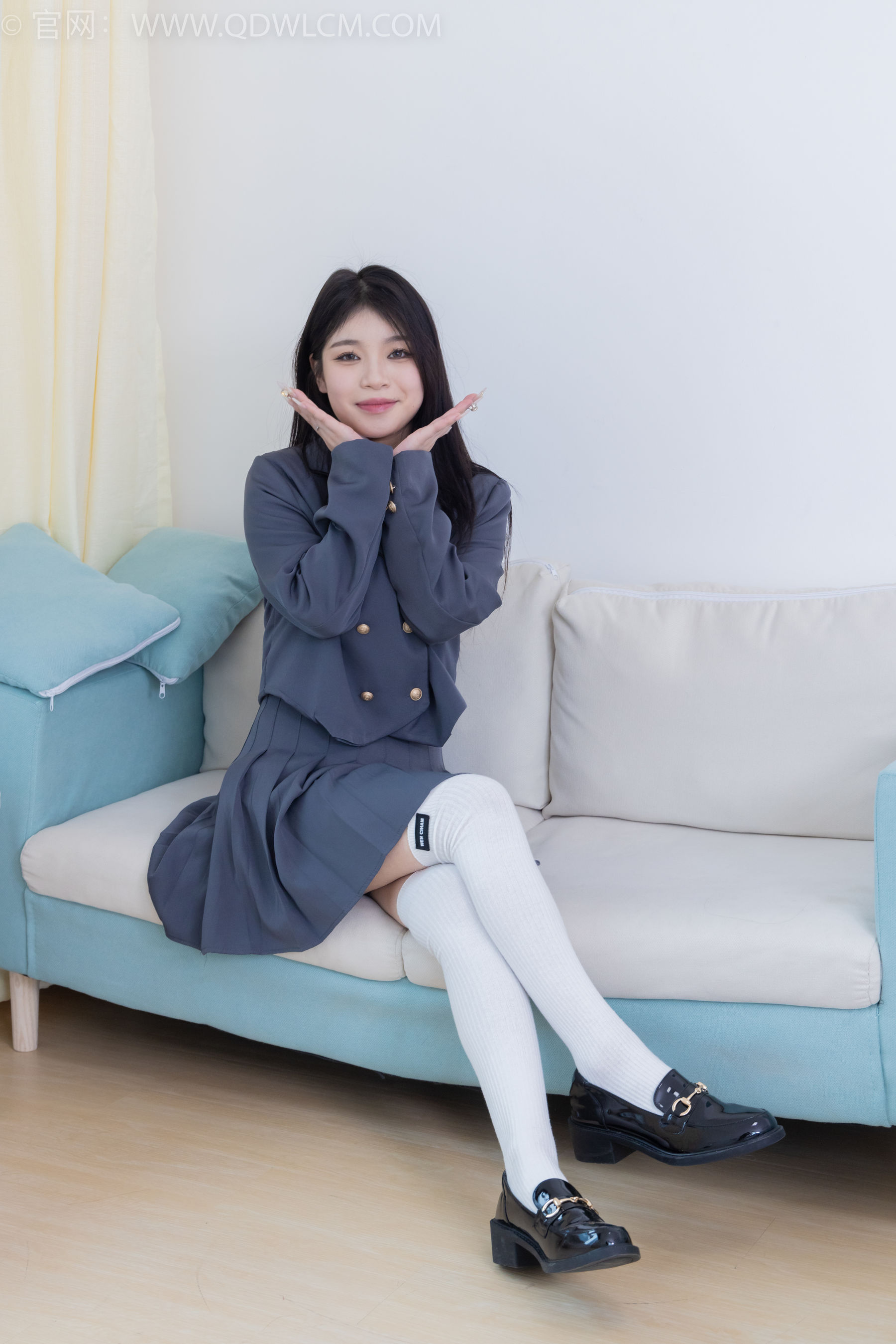 物恋传媒 No.2218 闪闪 - 黑夜是平静的/(180P)