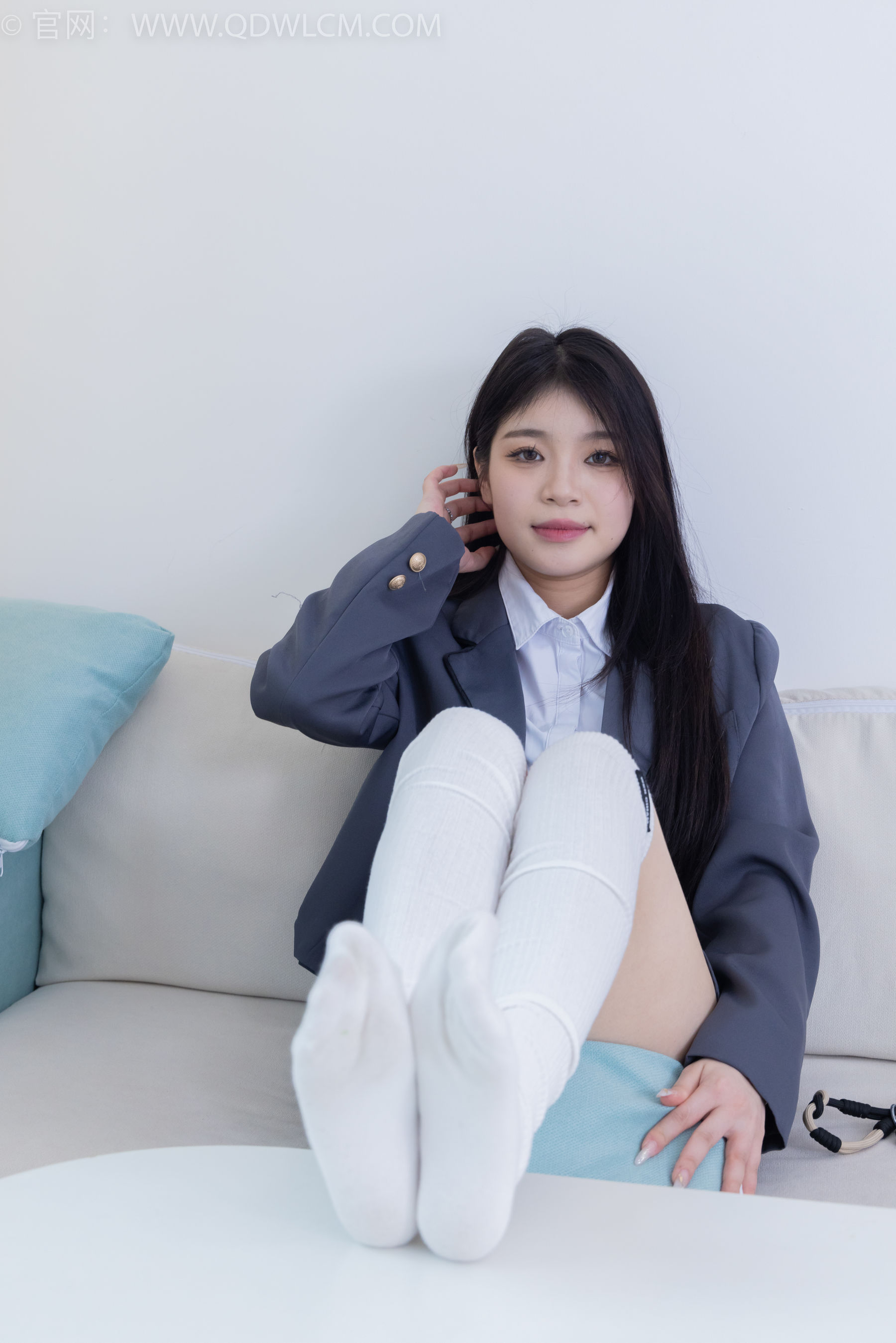 物恋传媒 No.2218 闪闪 - 黑夜是平静的/(180P)