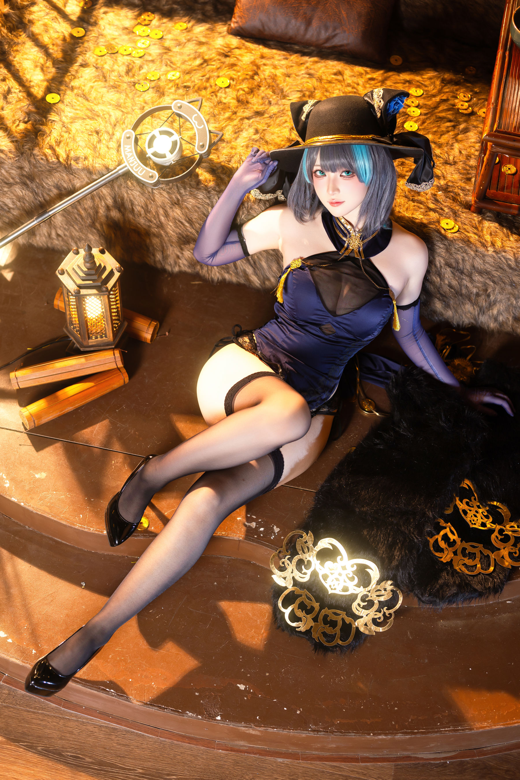 屿鱼 - 金装猫猫头/(60P)