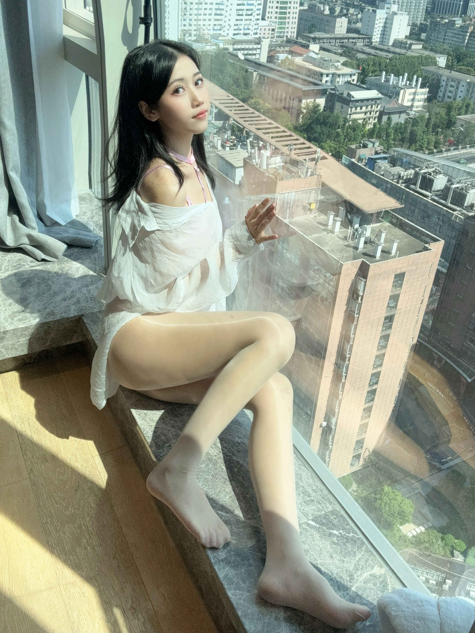 微博人气Coser不呆猫 - 粉色衬衣女友/(66P)
