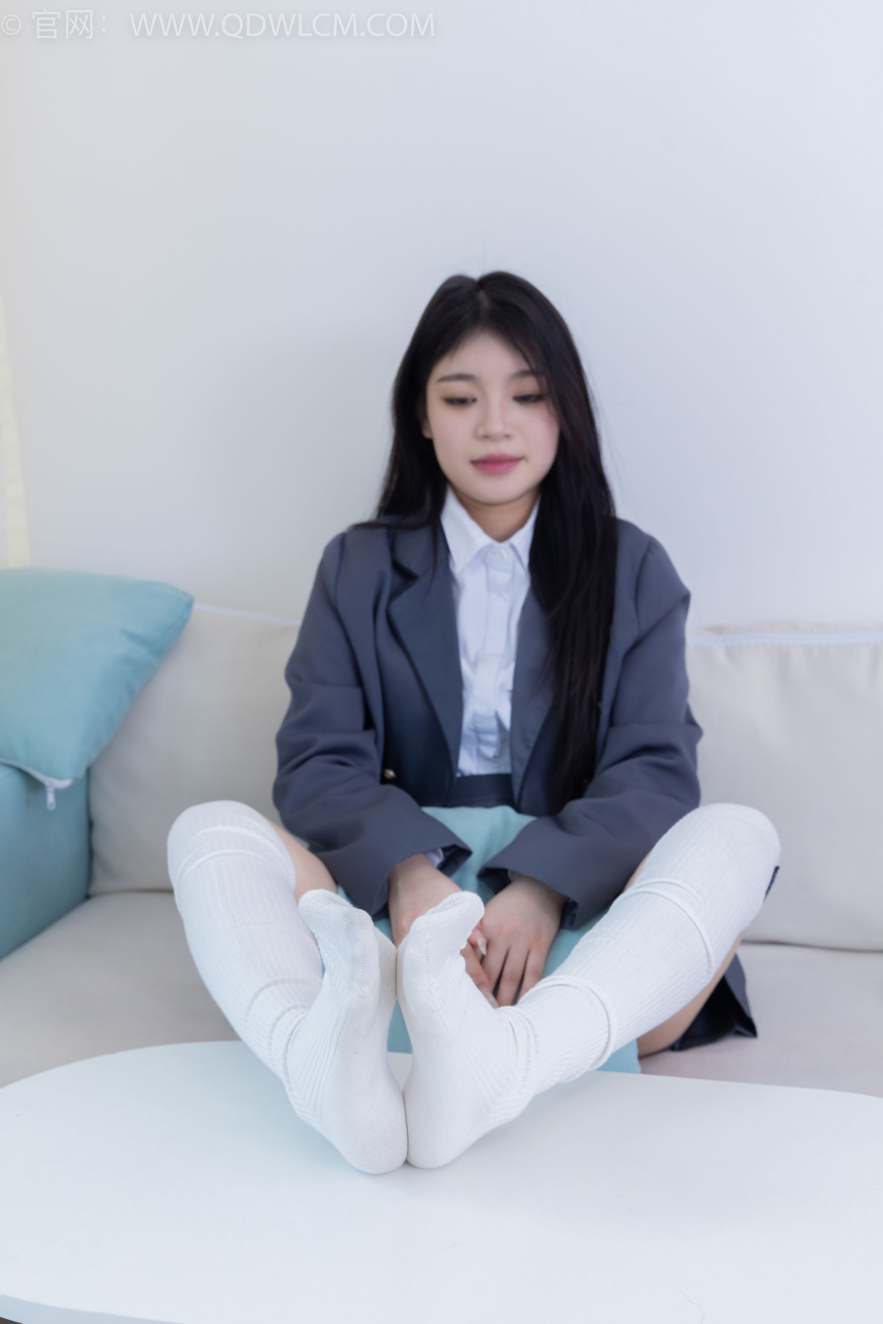 物恋传媒 No.2218 闪闪 - 黑夜是平静的/(180P)