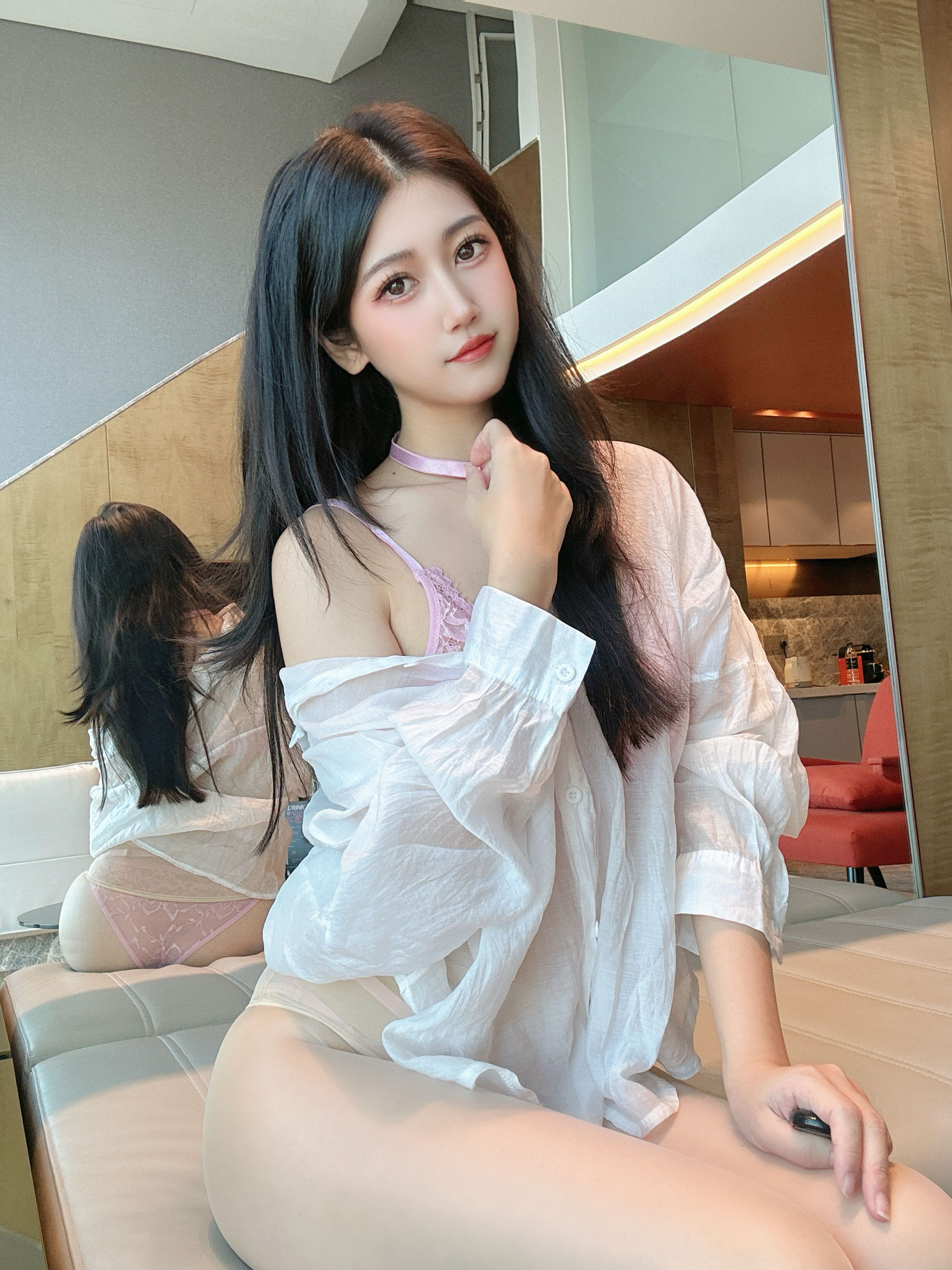 微博人气Coser不呆猫 - 粉色衬衣女友/(66P)