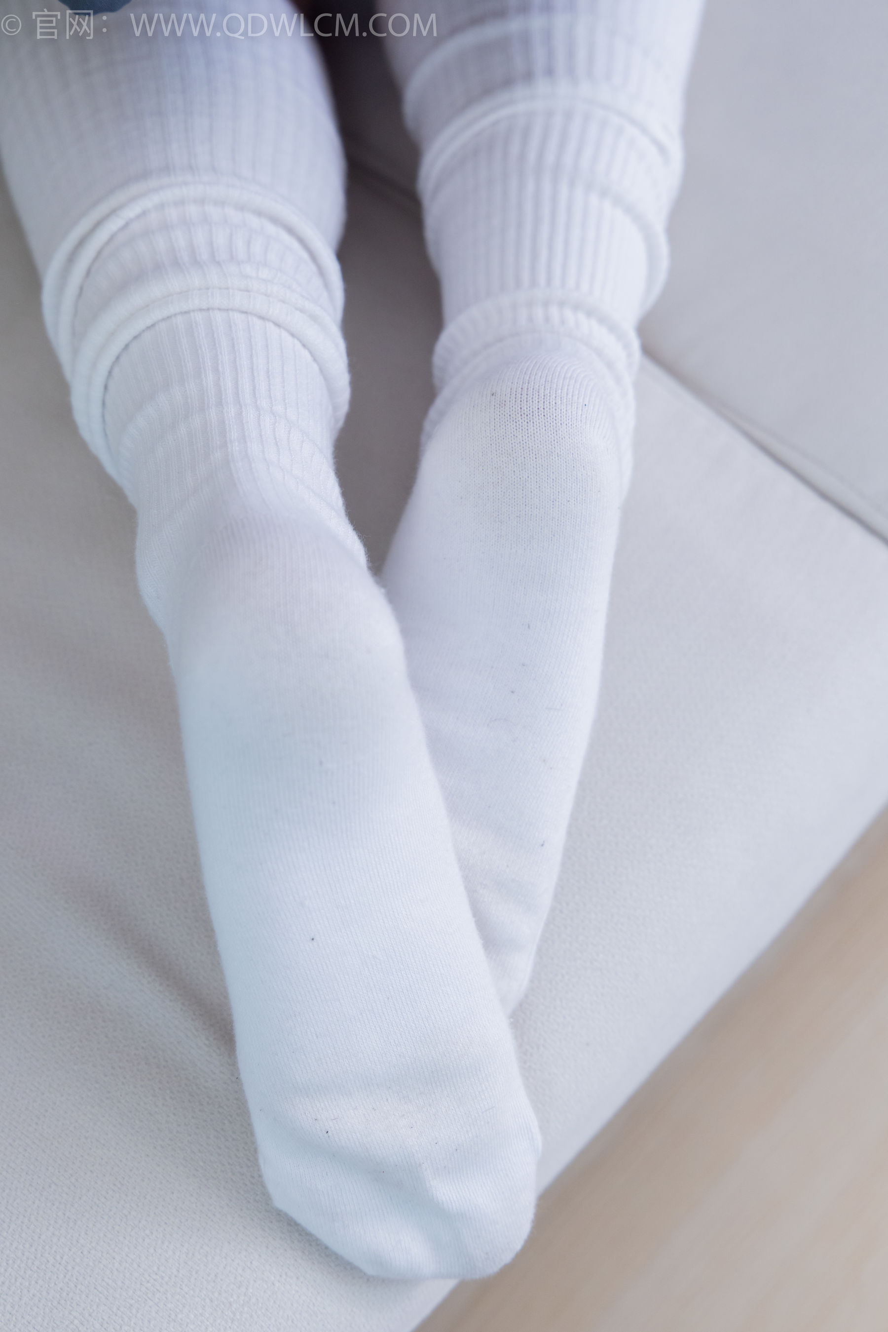 物恋传媒 No.2218 闪闪 - 黑夜是平静的/(180P)