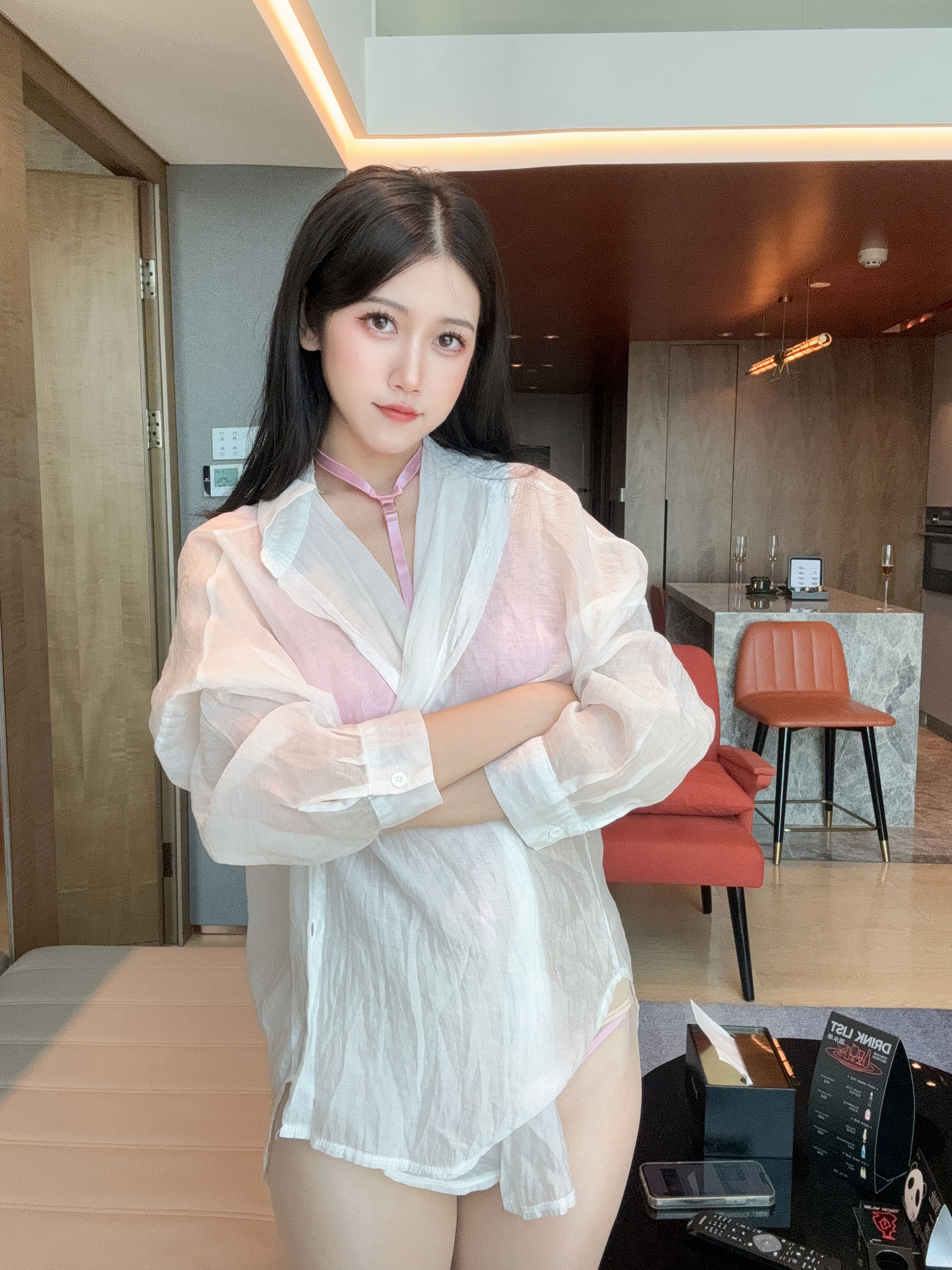 微博人气Coser不呆猫 - 粉色衬衣女友/(66P)