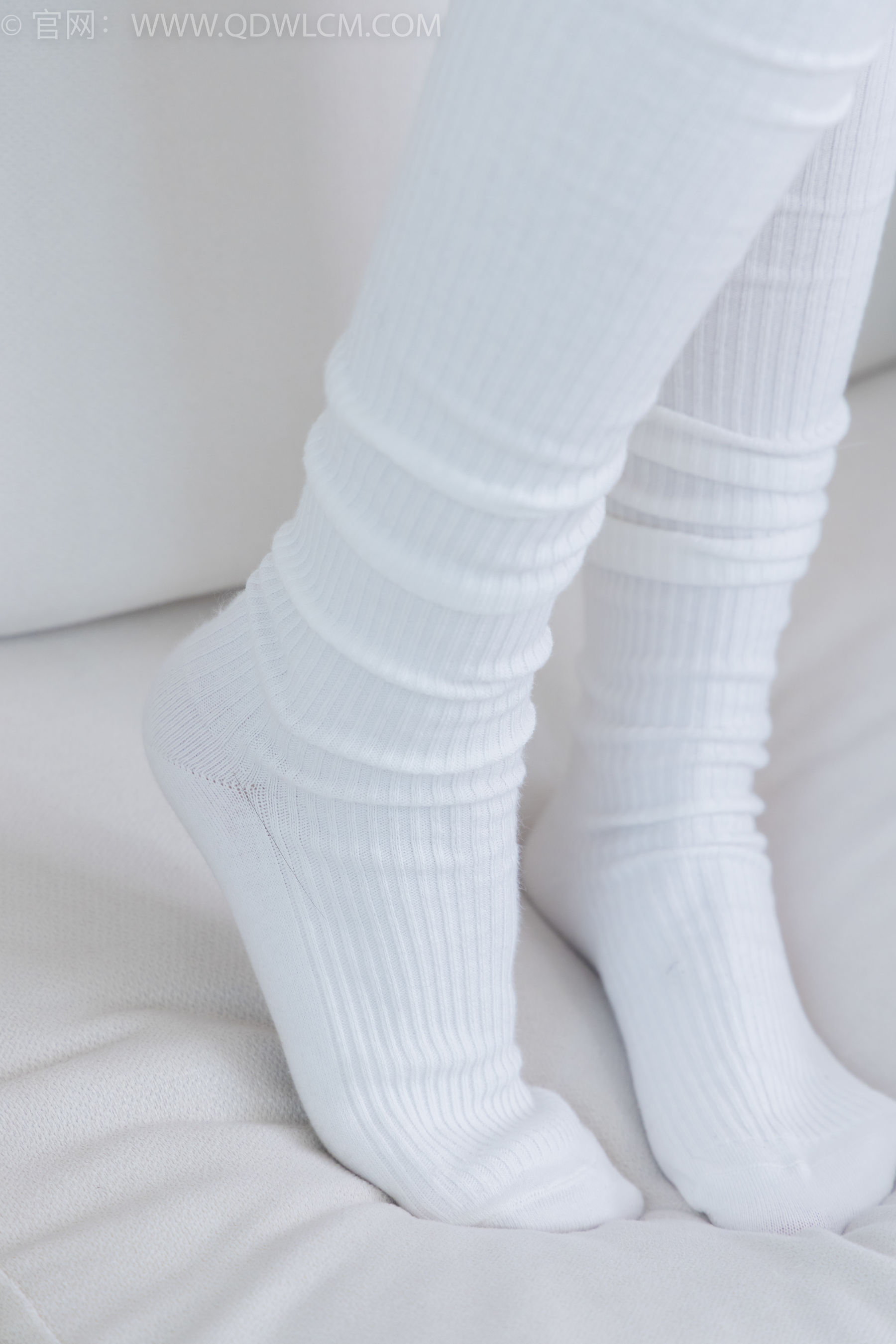 物恋传媒 No.2218 闪闪 - 黑夜是平静的/(180P)