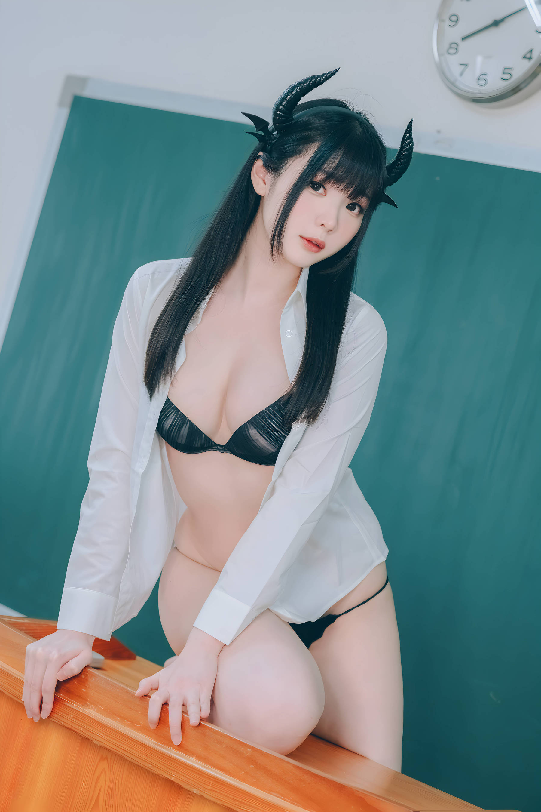微博妹纸霜月shimo - 隣のサキュバス霜月さん vol.01/(123P)