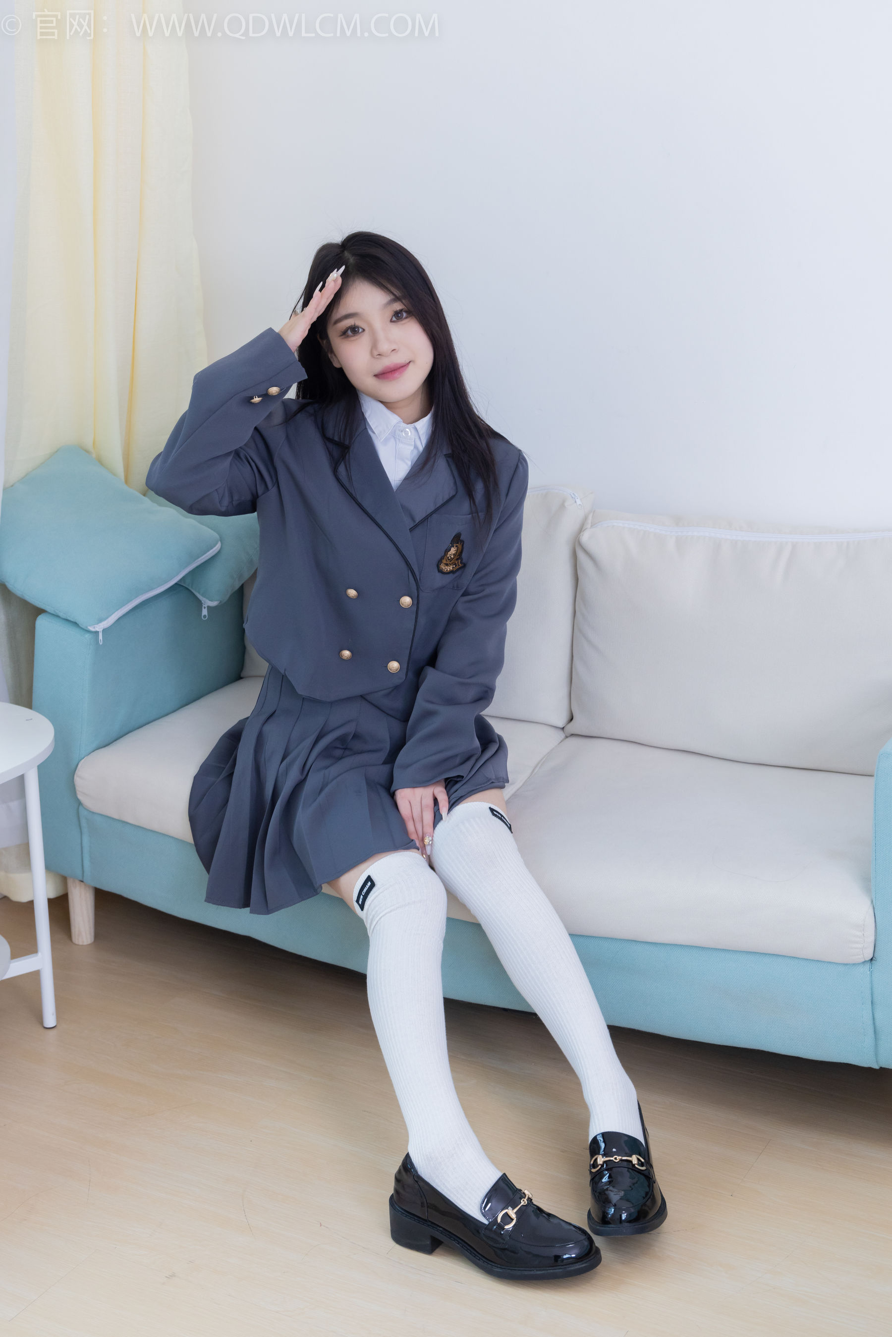 物恋传媒 No.2218 闪闪 - 黑夜是平静的/(180P)