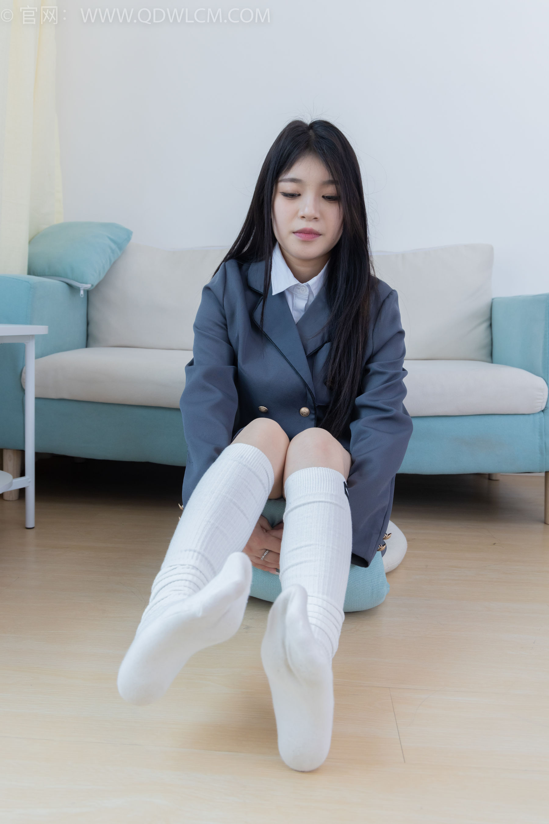 物恋传媒 No.2218 闪闪 - 黑夜是平静的/(180P)