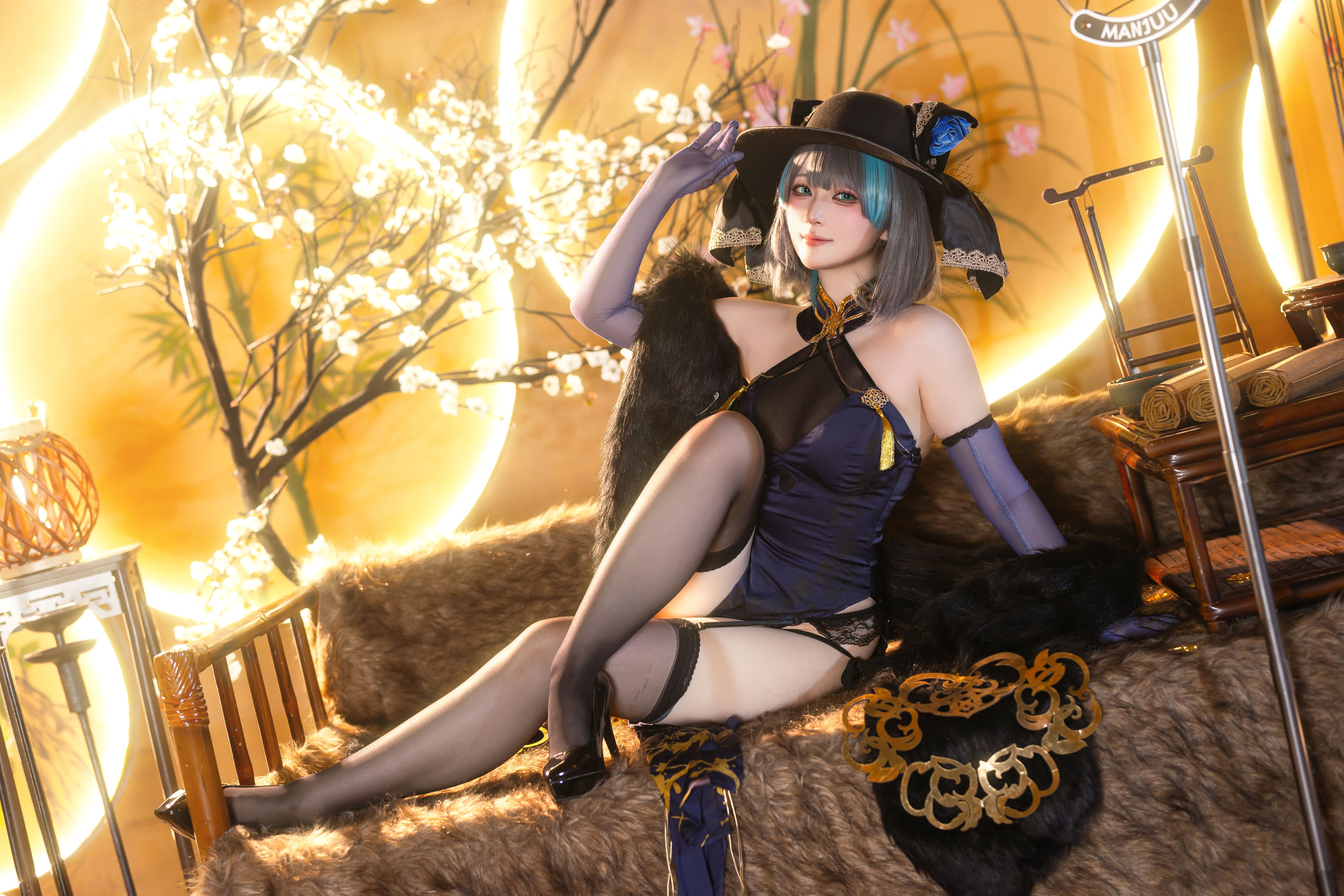 屿鱼 - 金装猫猫头/(60P)