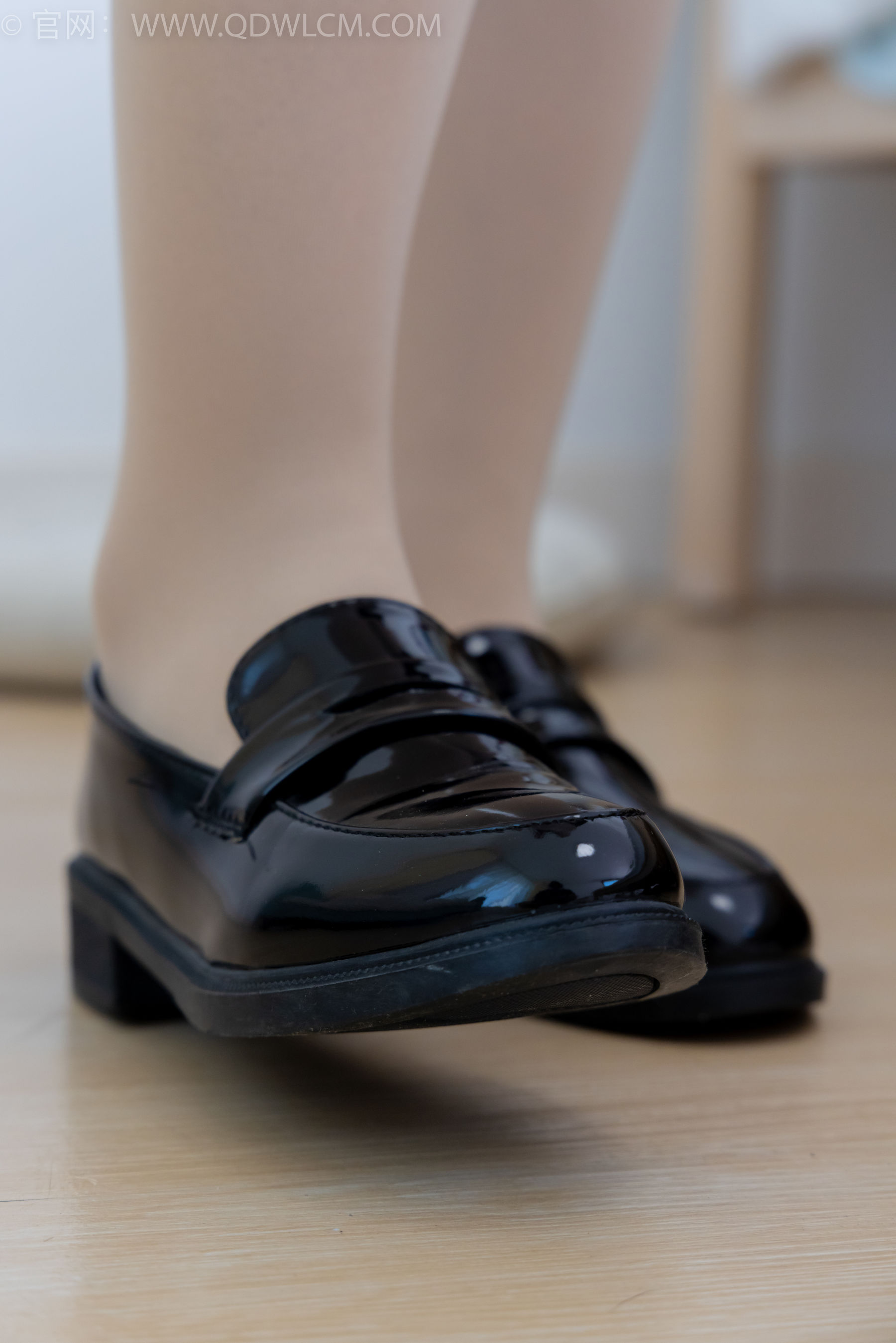 物恋传媒 No.2220 小优 - 摇晃的红酒杯/(150P)