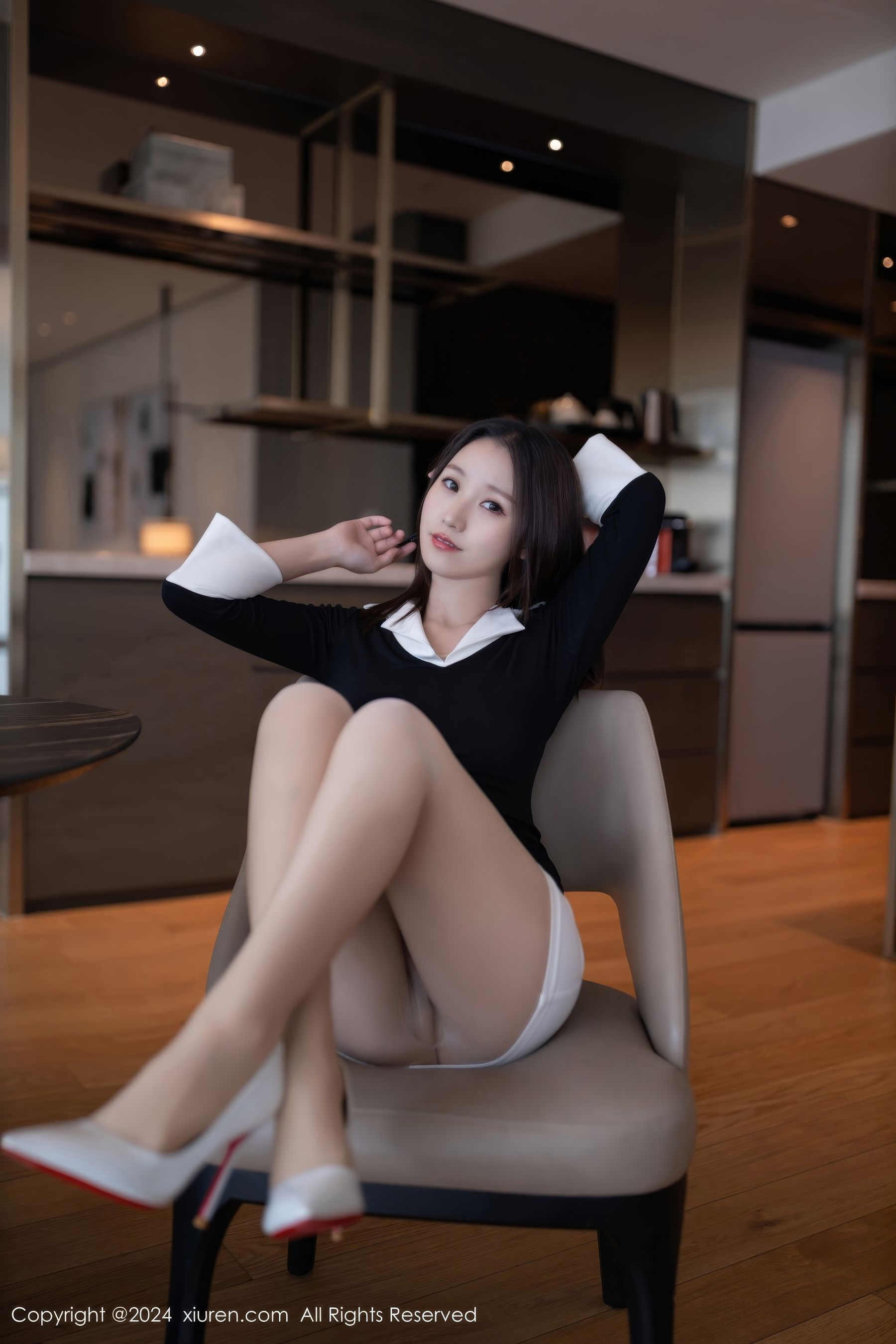 [秀人XiuRen] 2024.12.12 No.9587 杏子Yada/(82P)
