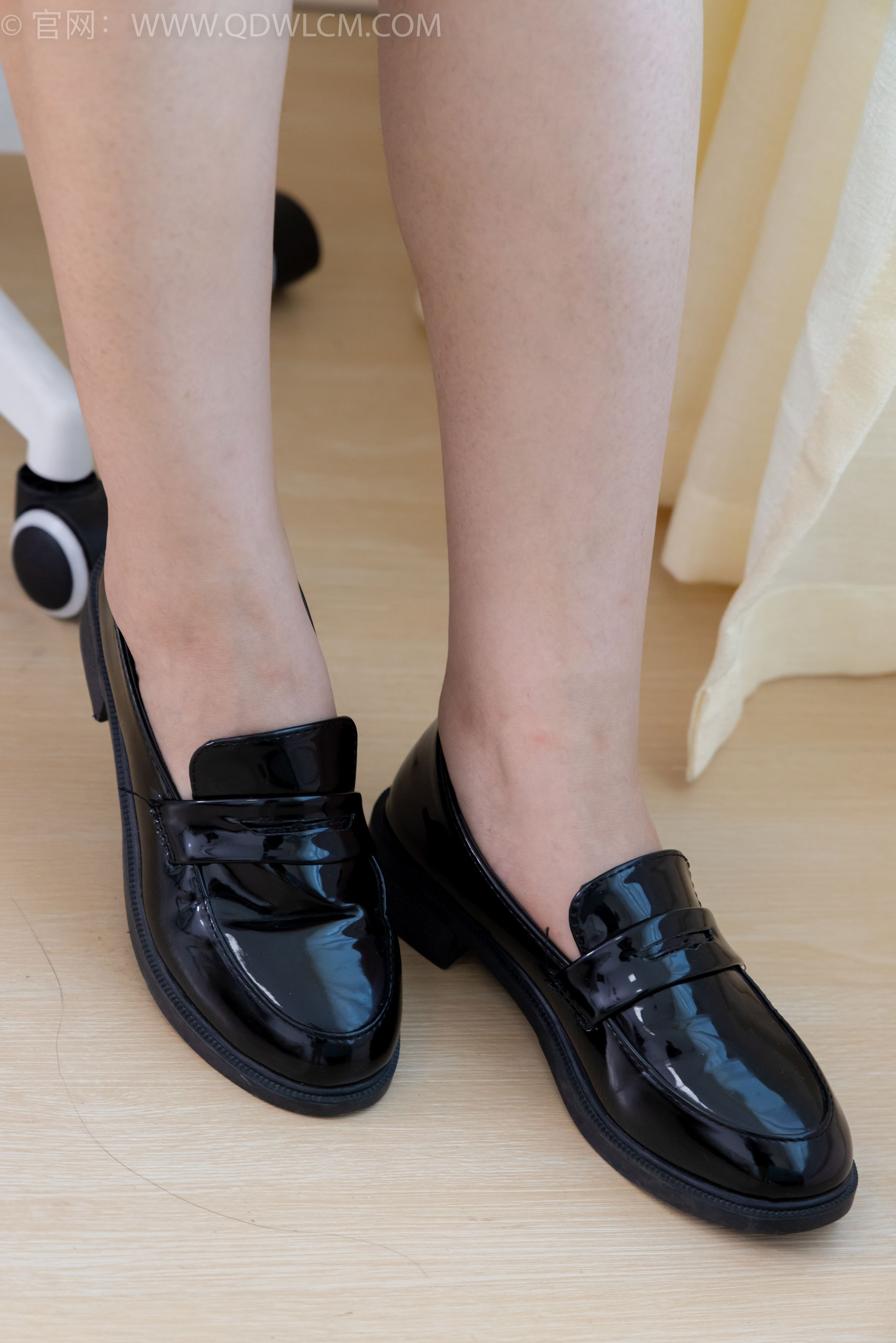 物恋传媒 No.2220 小优 - 摇晃的红酒杯/(150P)