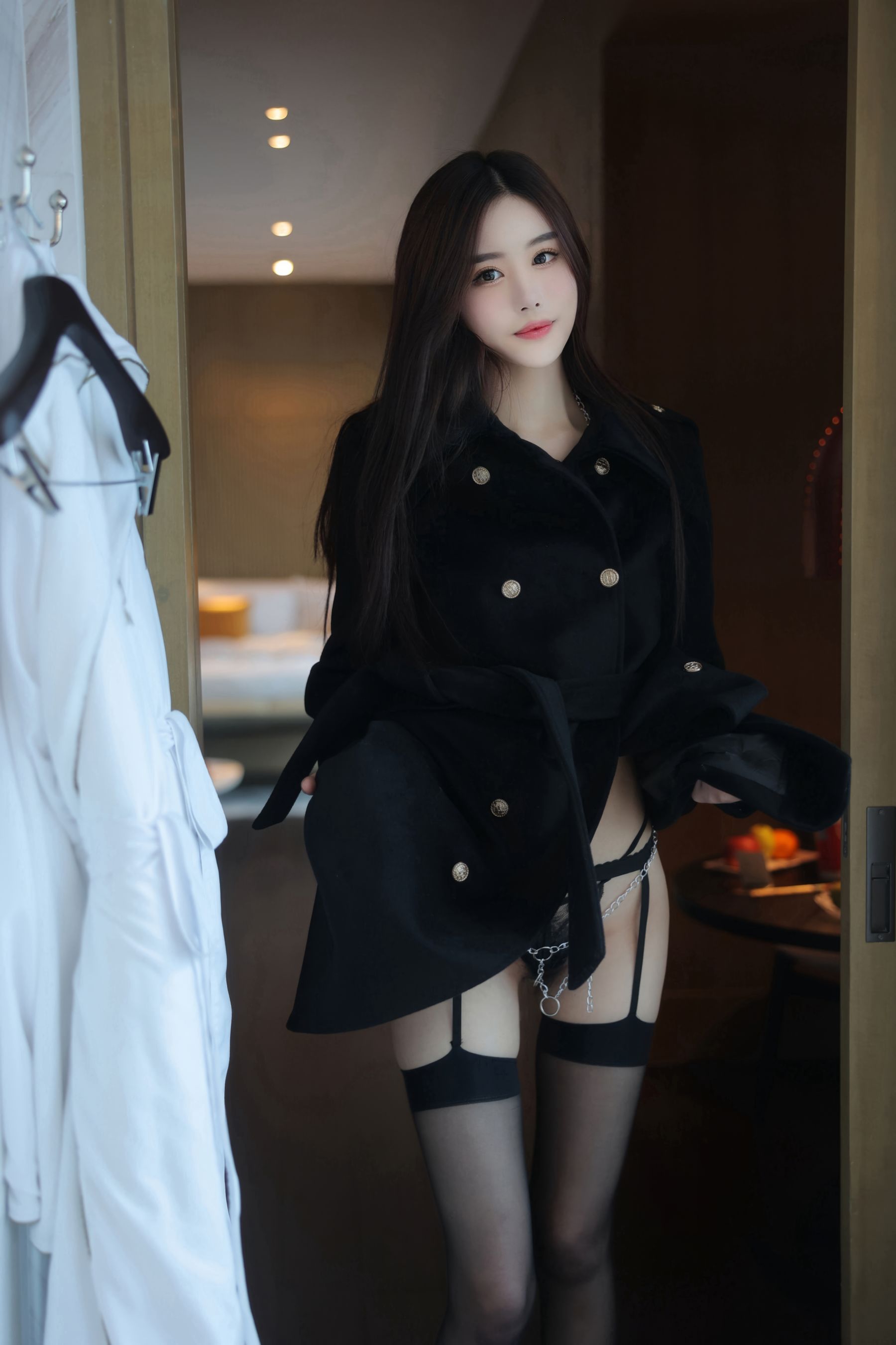晚苏susu - 丝足美腿/(77P)