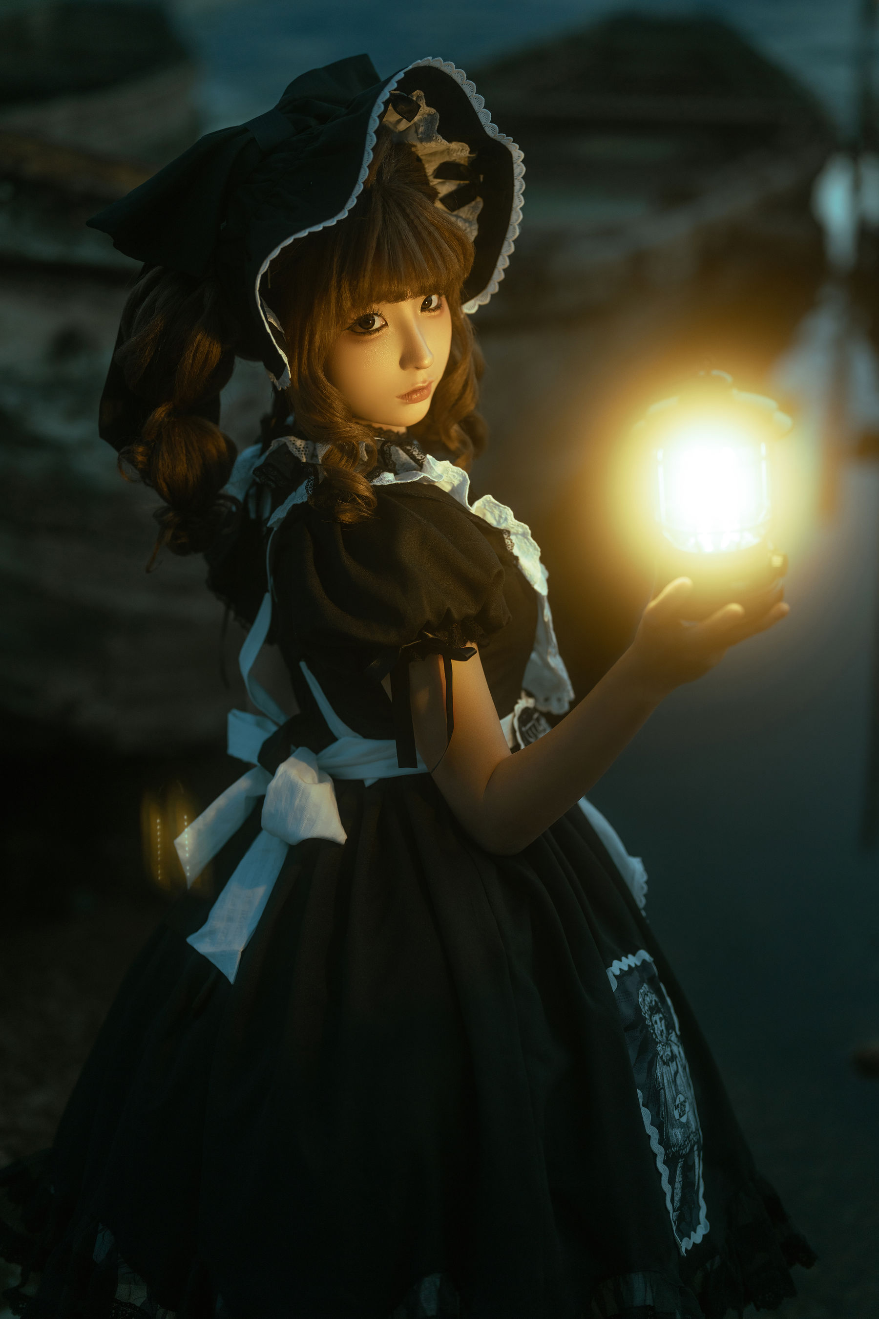 动漫博主蠢沫沫 - 洱海黑色/(17P)