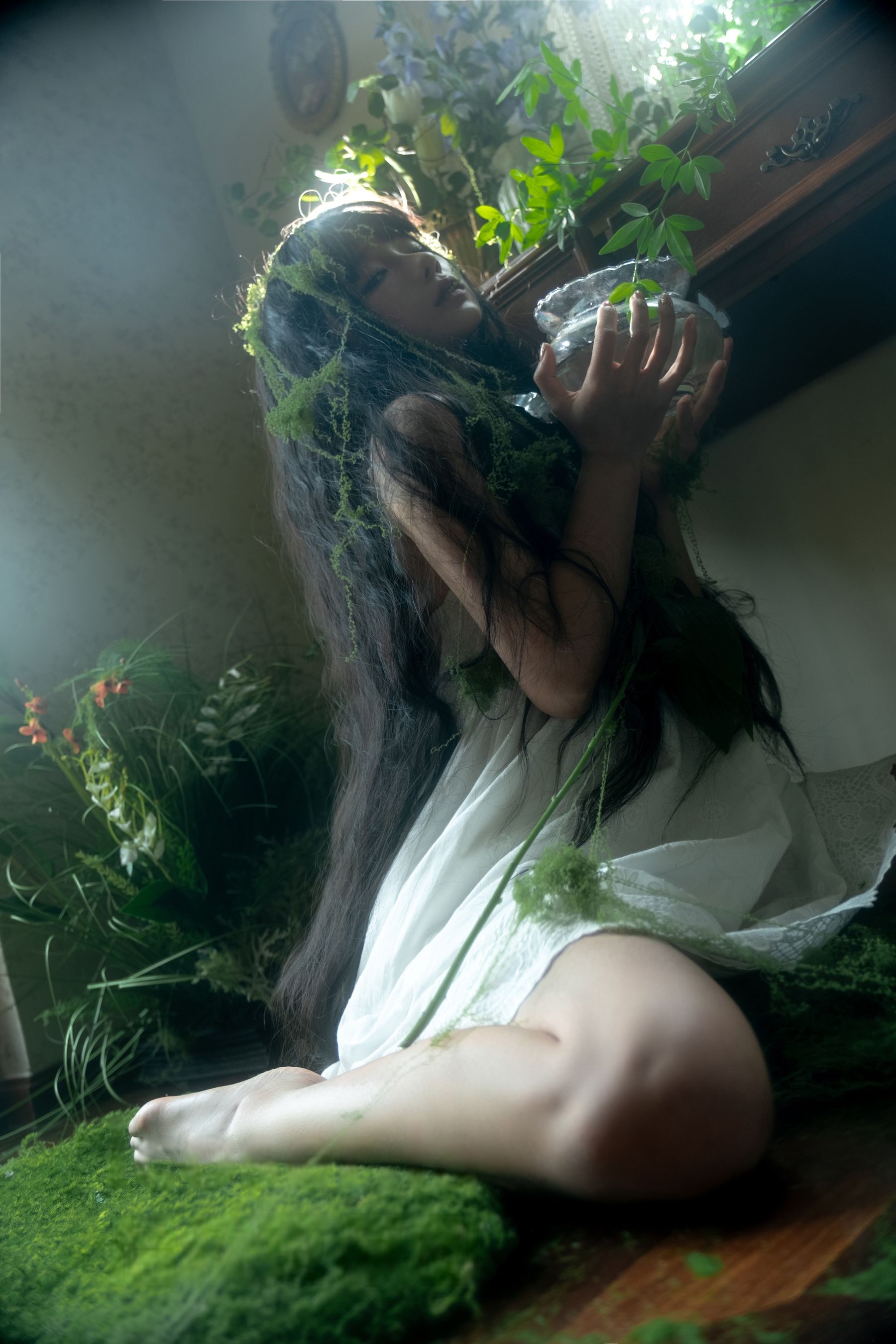 动漫博主蠢沫沫 - 白吊带/(36P)