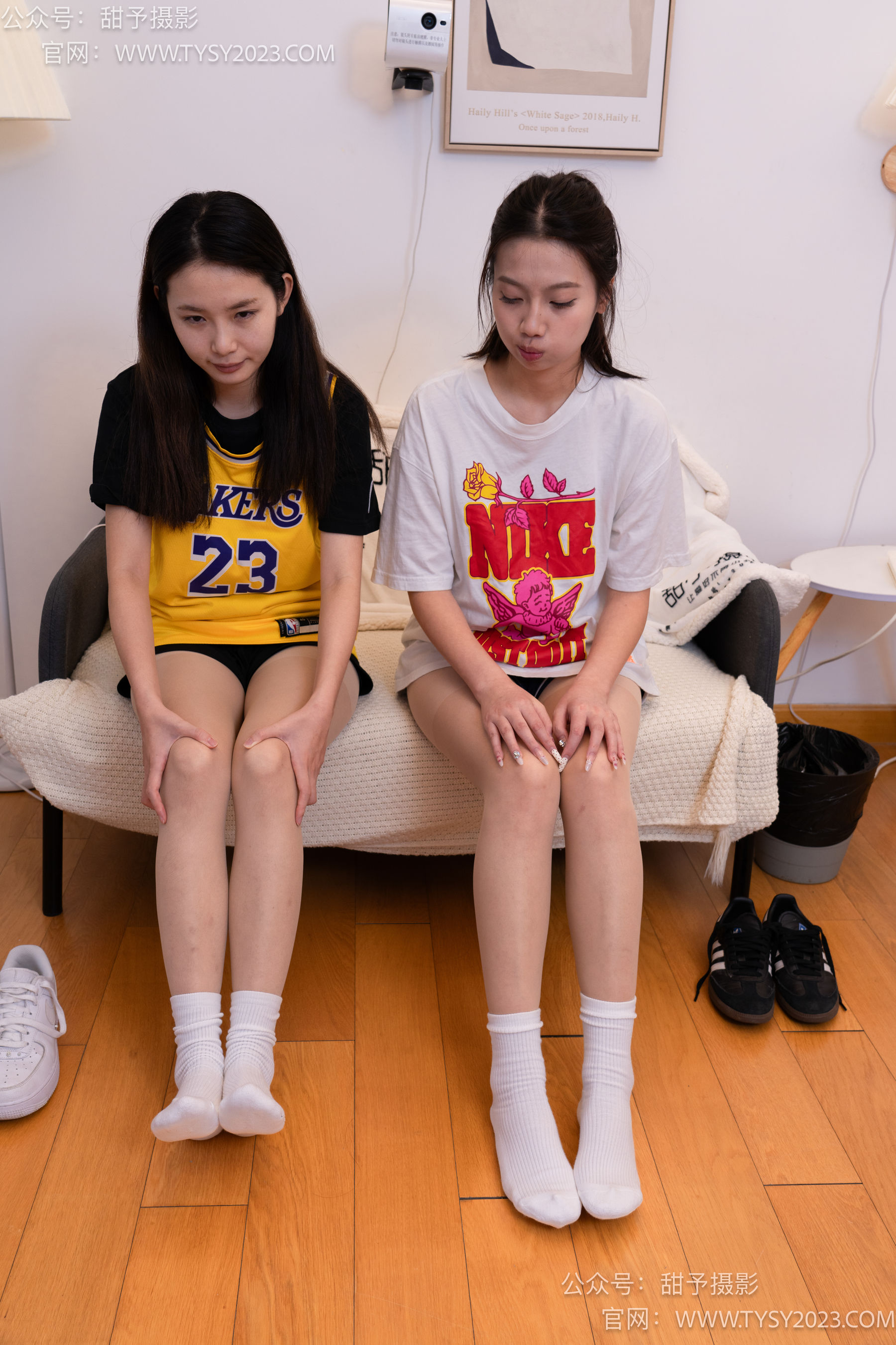 甜予摄影 No.100 思思&小雨-运动鞋、白棉袜、肉丝（均为脚尖加固款）/(134P)