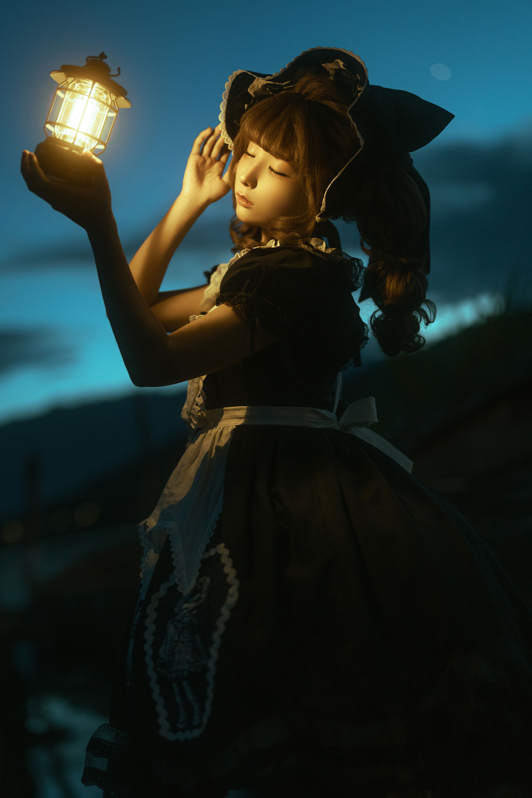 动漫博主蠢沫沫 - 洱海黑色/(17P)