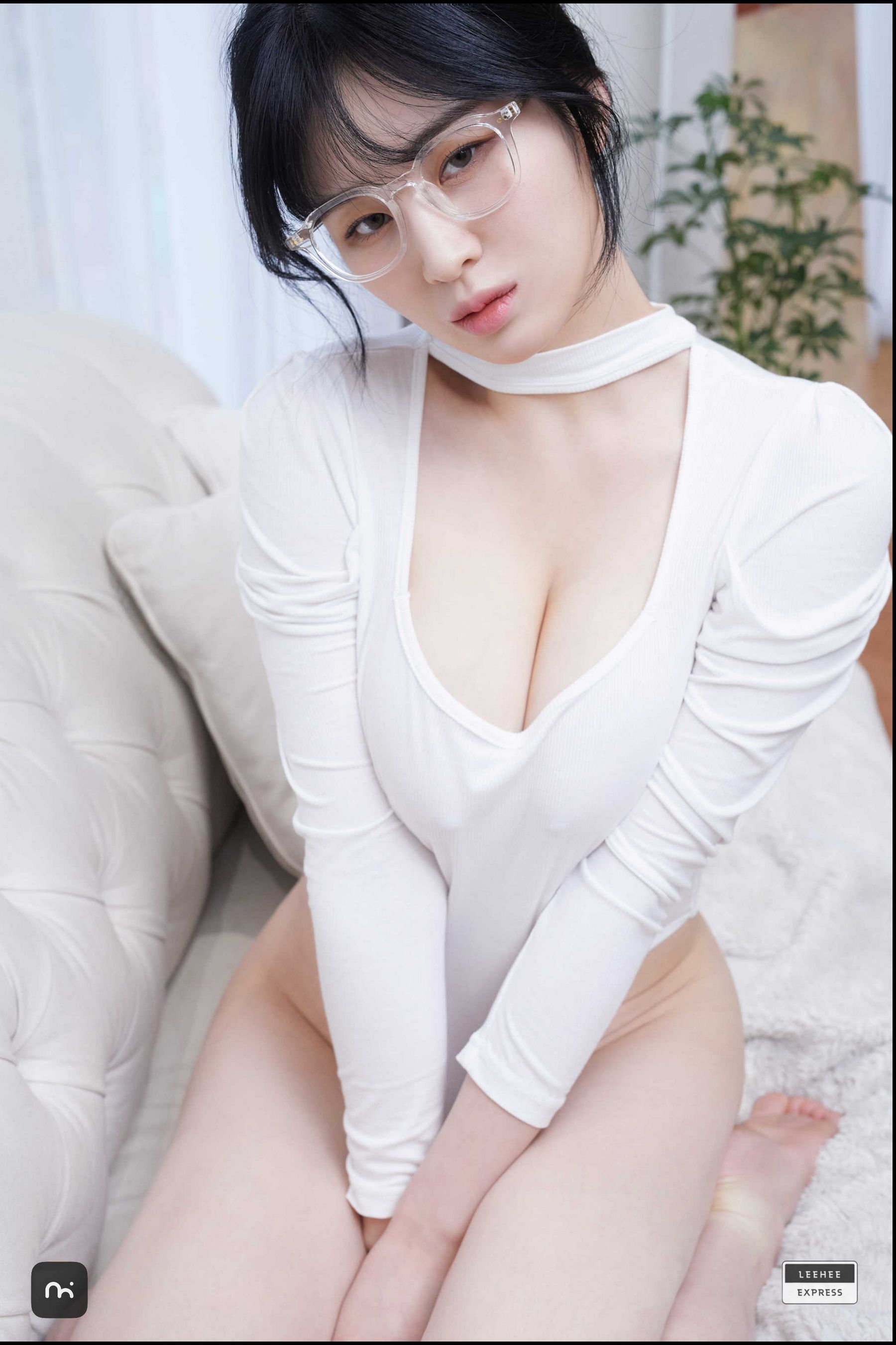 [LEEHEE EXPRESS] LEBE-237 - Woo/(43P)