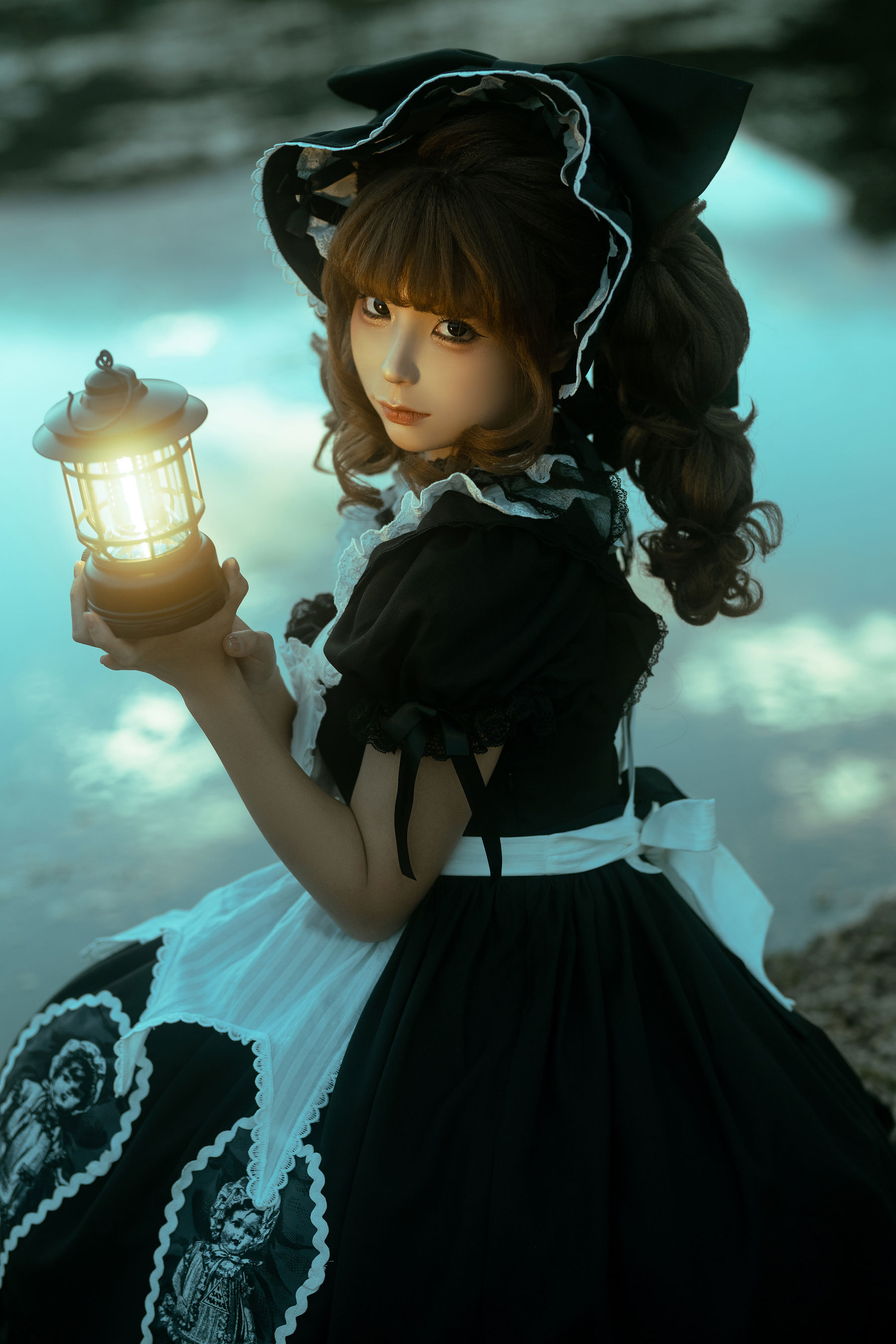 动漫博主蠢沫沫 - 洱海黑色/(17P)