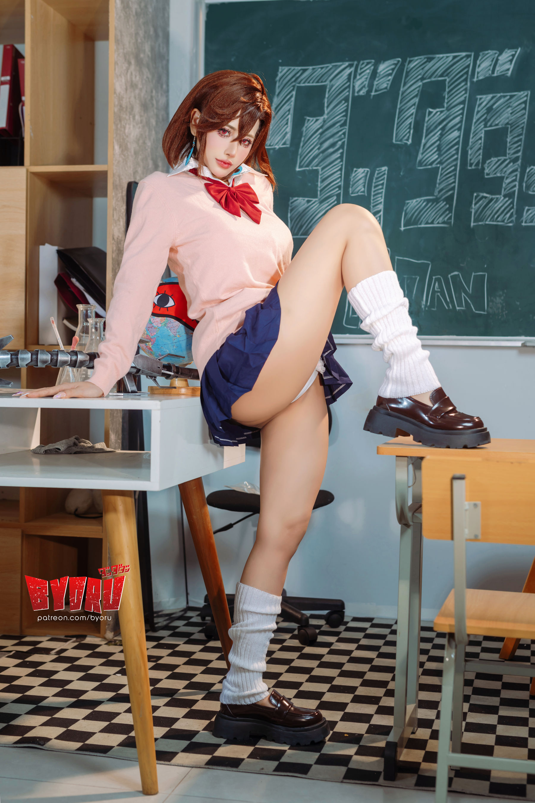 日本性感萝莉Byoru - Momo Ayase (Dandadan)/(36P)