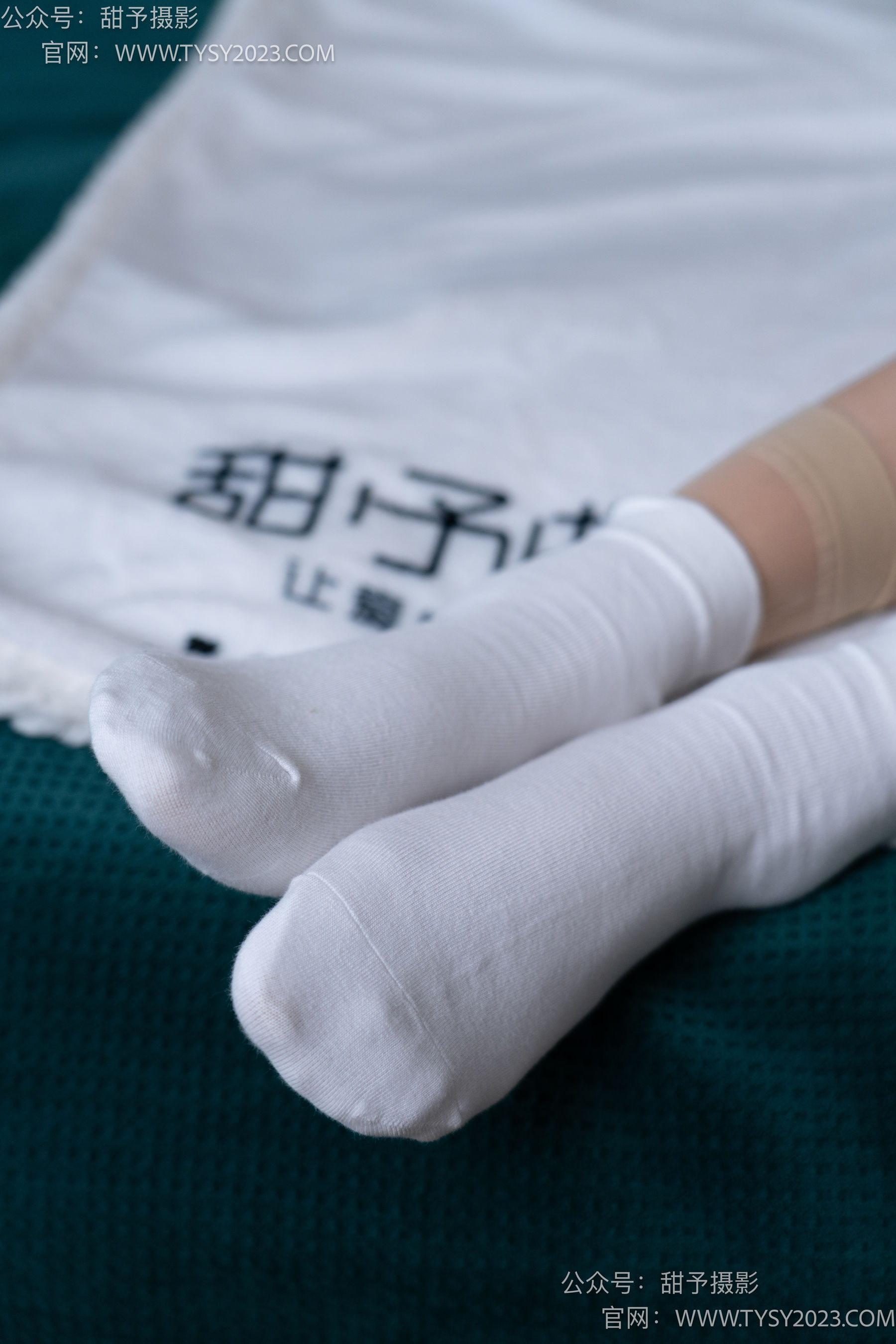 甜予摄影 No.099 澜澜-帆布鞋、皮鞋、短肉丝、白棉袜、裸足/(140P)
