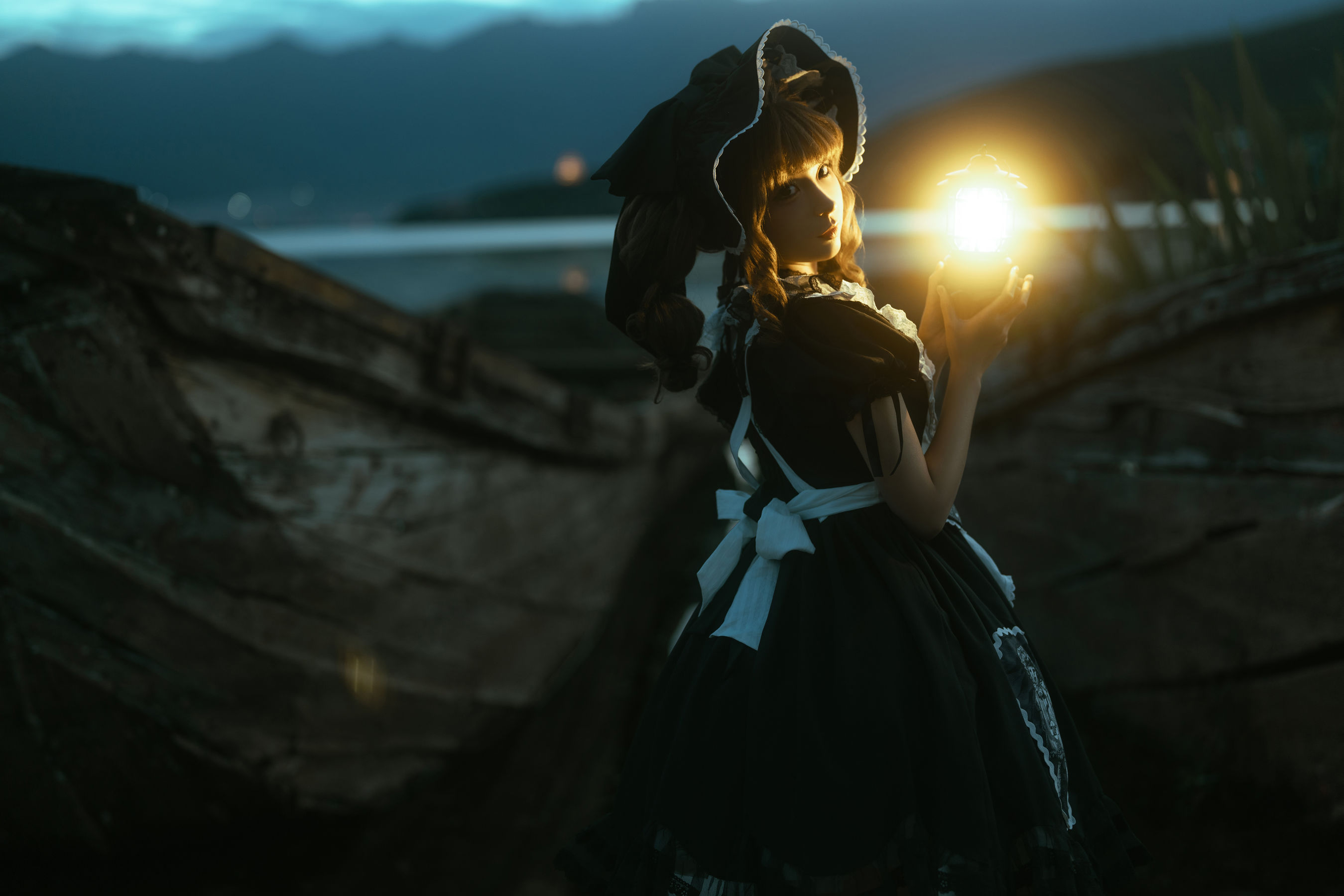 动漫博主蠢沫沫 - 洱海黑色/(17P)