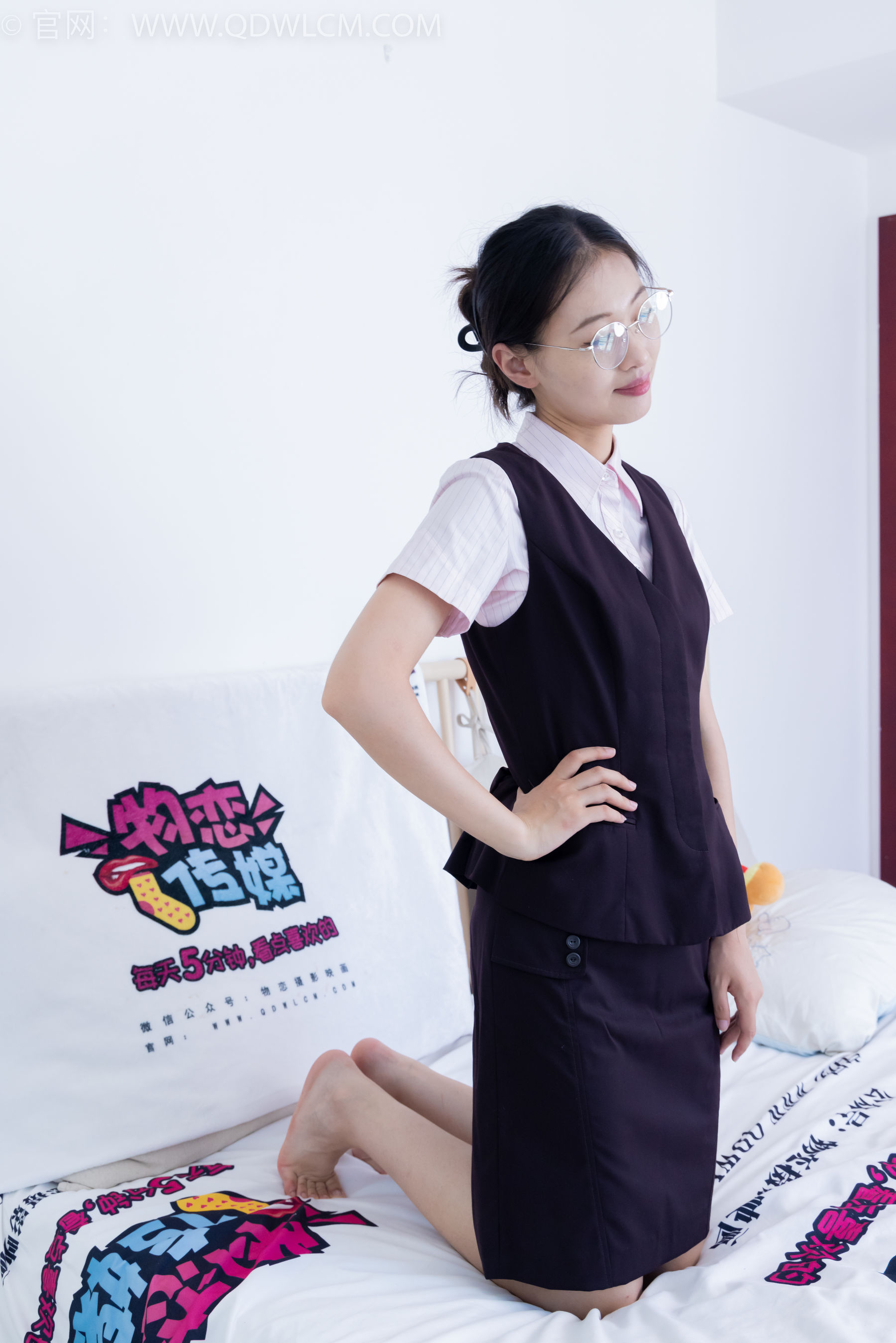 物恋传媒 No.2220 小优 - 摇晃的红酒杯/(150P)