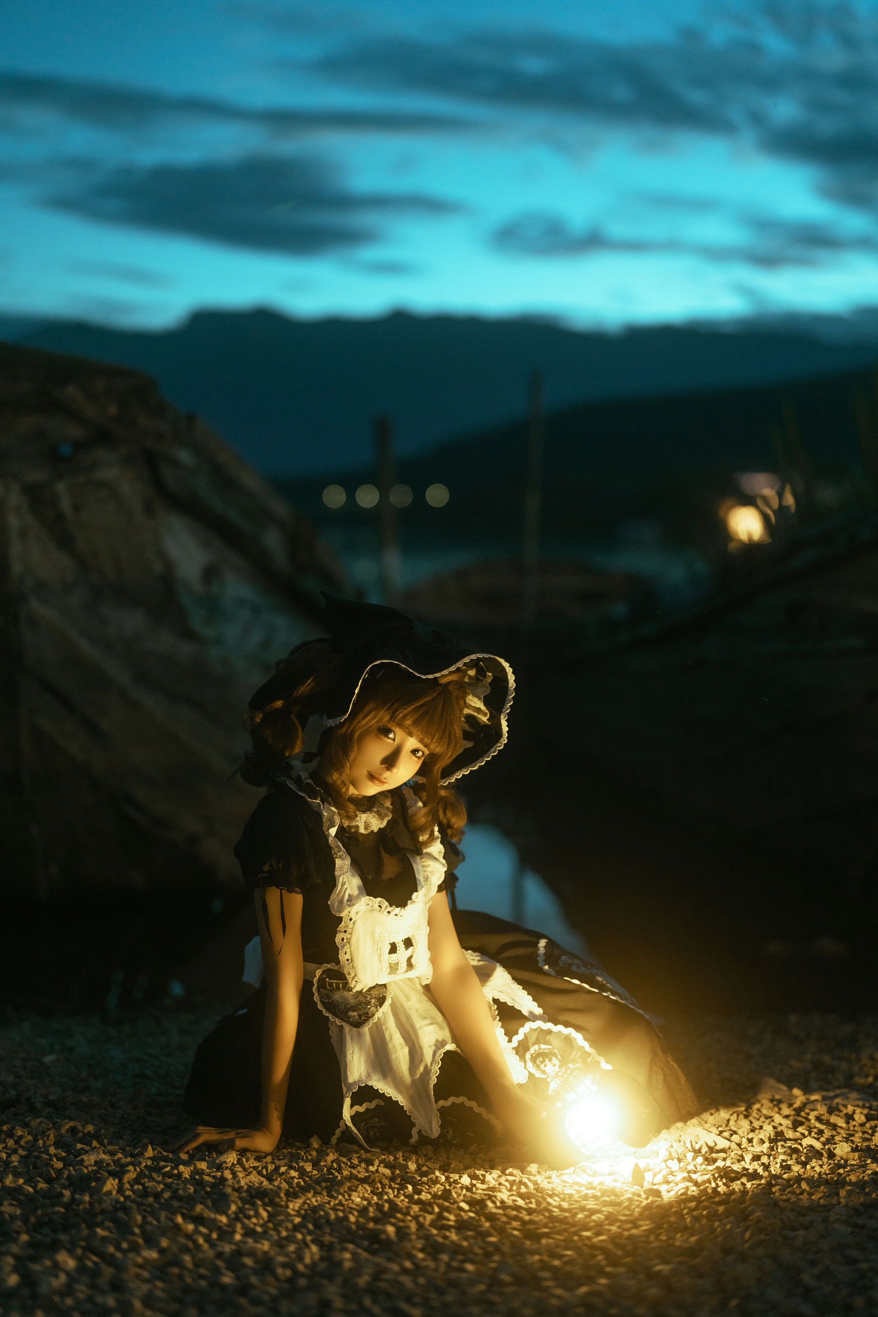 动漫博主蠢沫沫 - 洱海黑色/(17P)