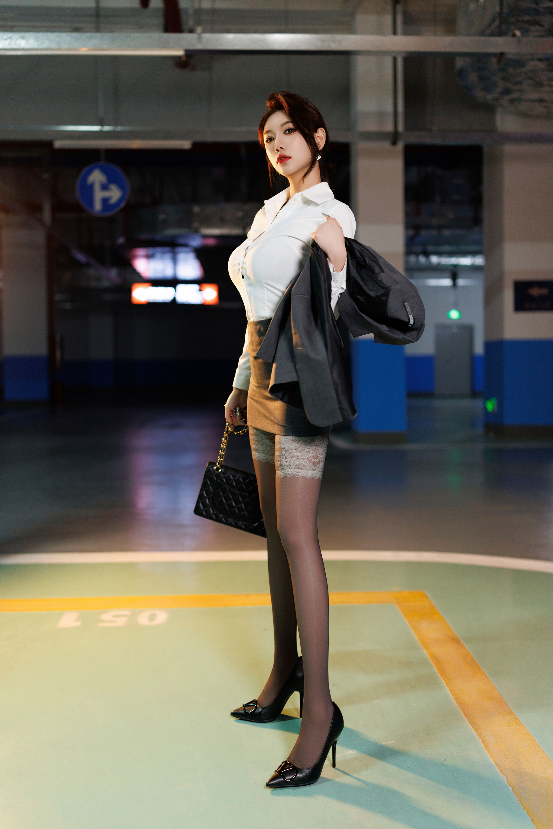 杨晨晨 - OL秘书/(95P)