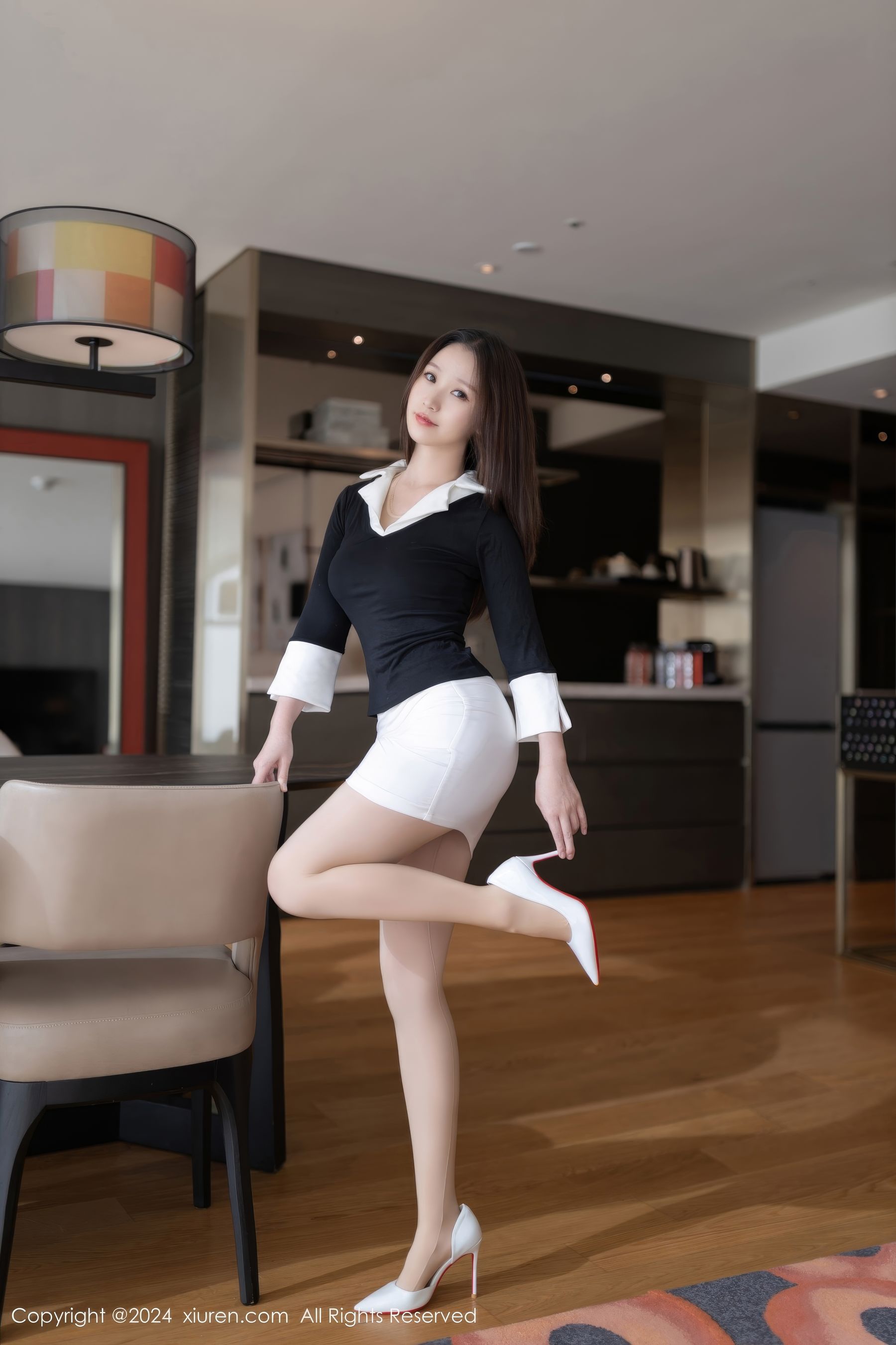 [秀人XiuRen] 2024.12.12 No.9587 杏子Yada/(82P)