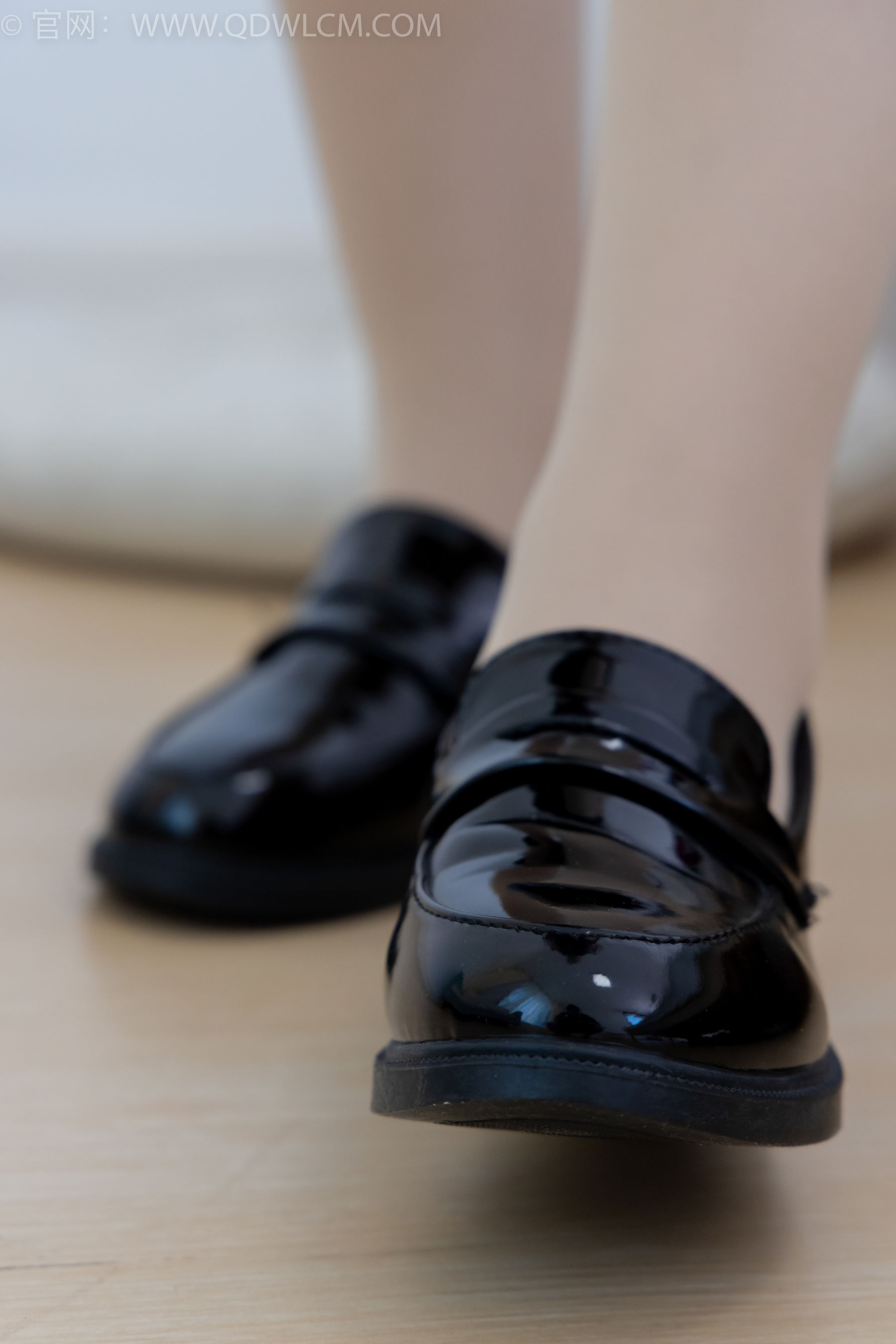 物恋传媒 No.2220 小优 - 摇晃的红酒杯/(150P)