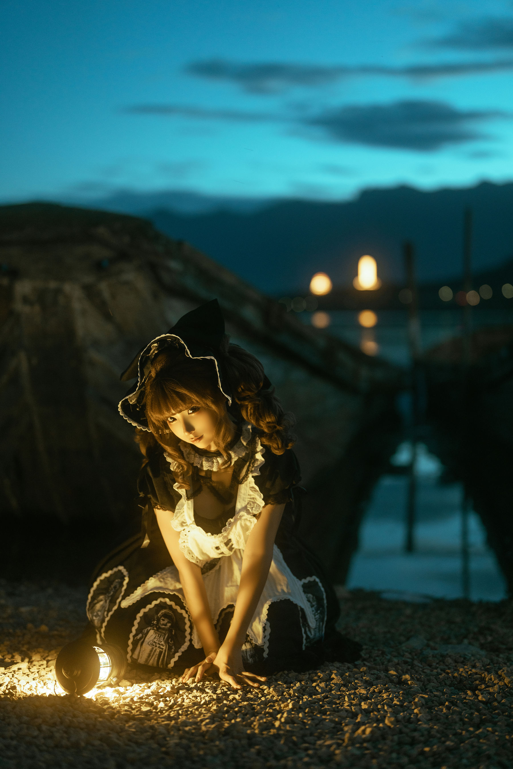 动漫博主蠢沫沫 - 洱海黑色/(17P)