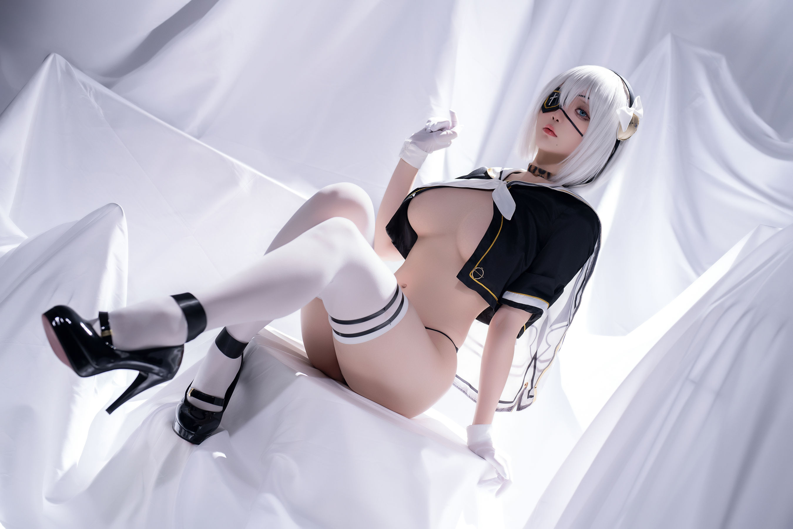 Coser小姐姐 星之迟迟 - 尼尔同人 2B学生服/(29P)