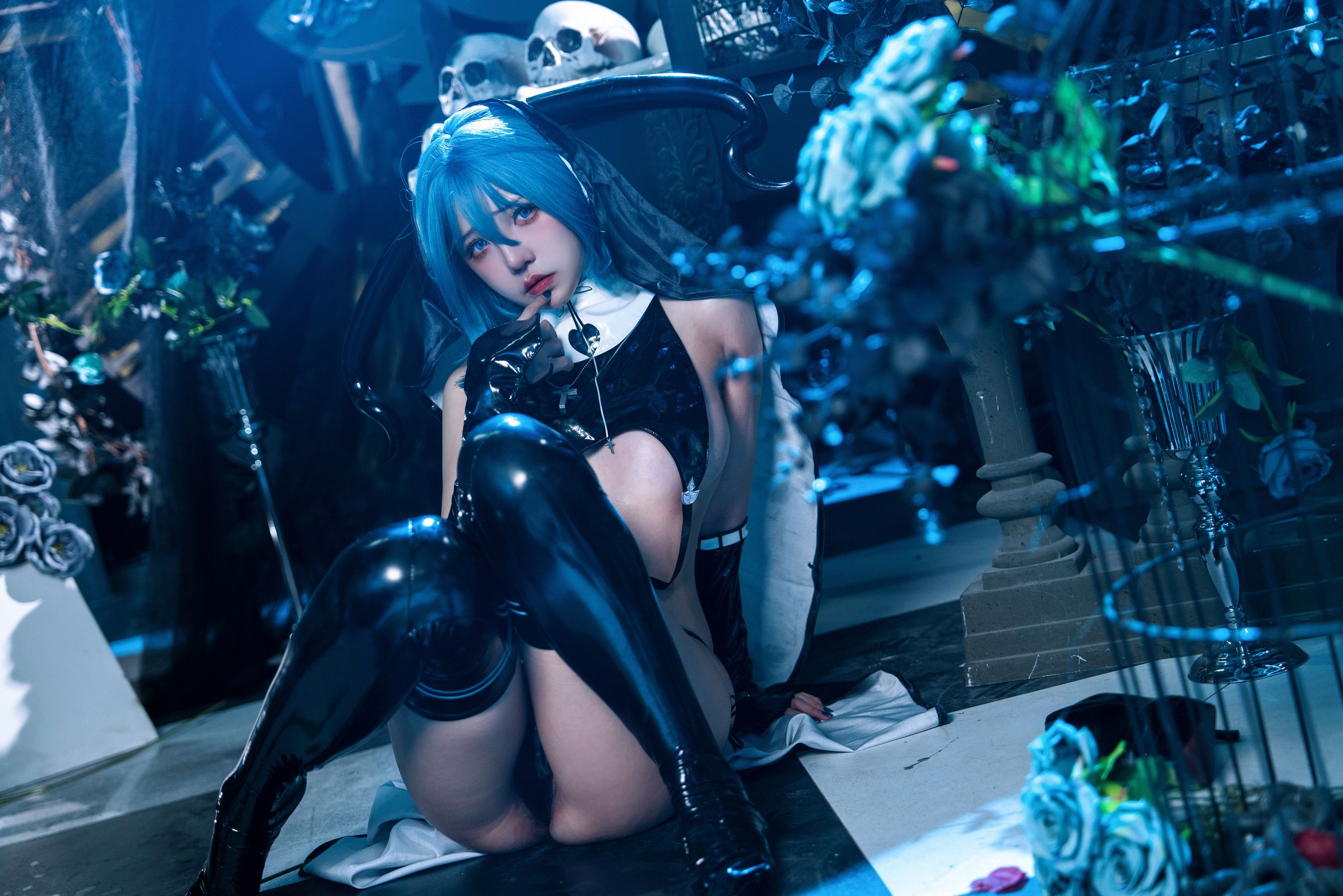 鬼马少女阿薰kaOri - 蓝羽毛w魅魔/(50P)