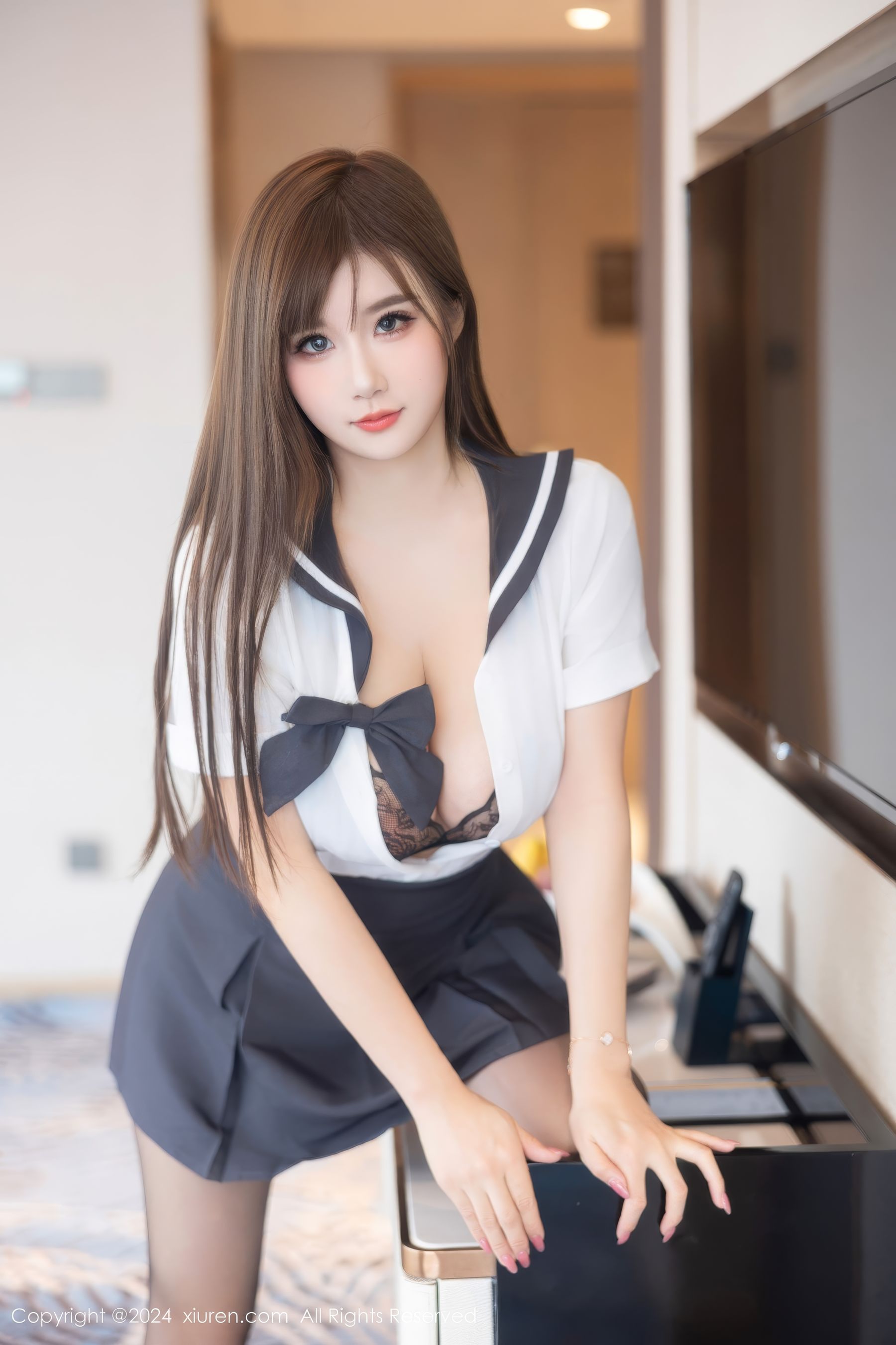 [秀人XiuRen] 2024.12.26 No.9663 小肉肉咪/(78P)